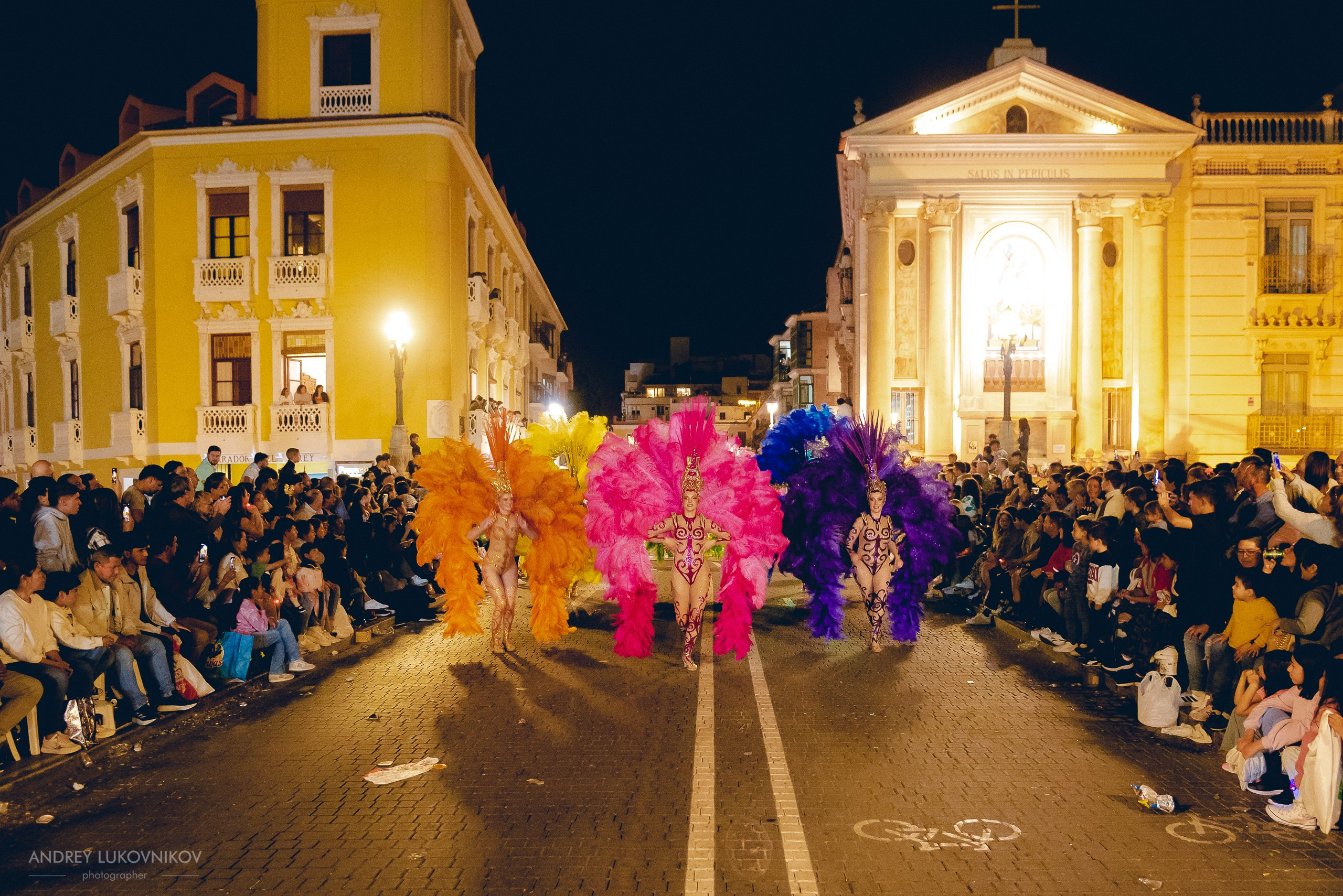 Photo report from the night carnival in Murcia | Reportage photographer Andrey Lukovnikov