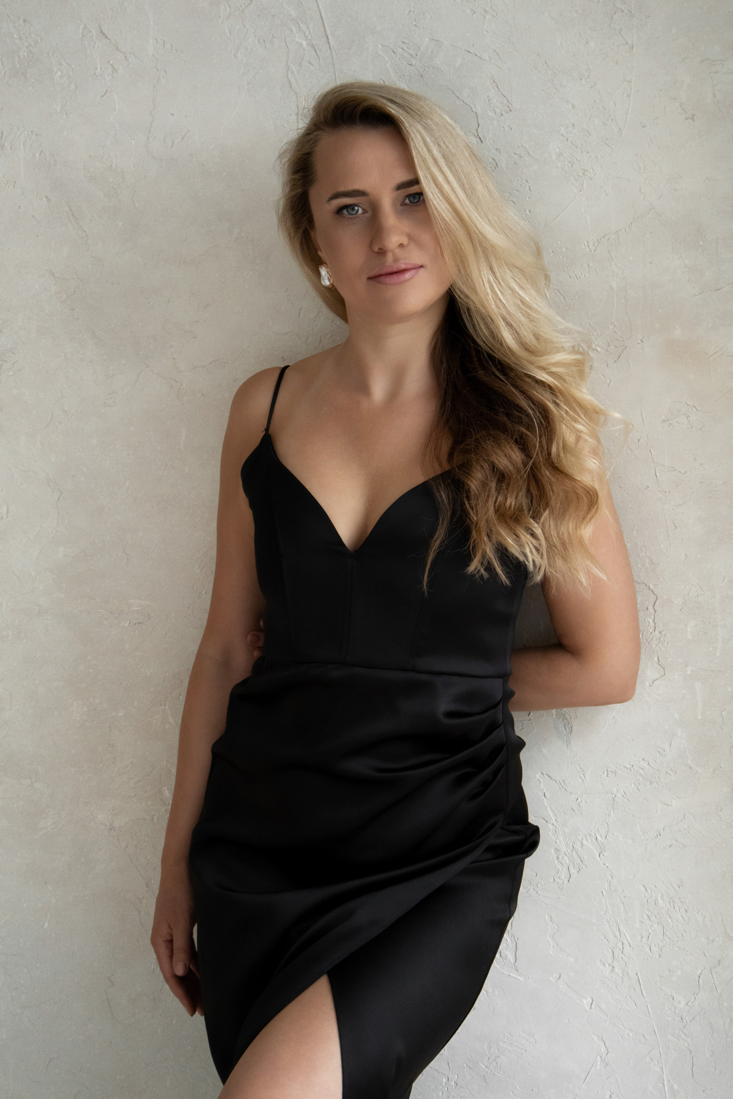 В студии | Портреты и стильные образы. Бренд & Женский фотограф в Таллинне / Фотограф Таллинн