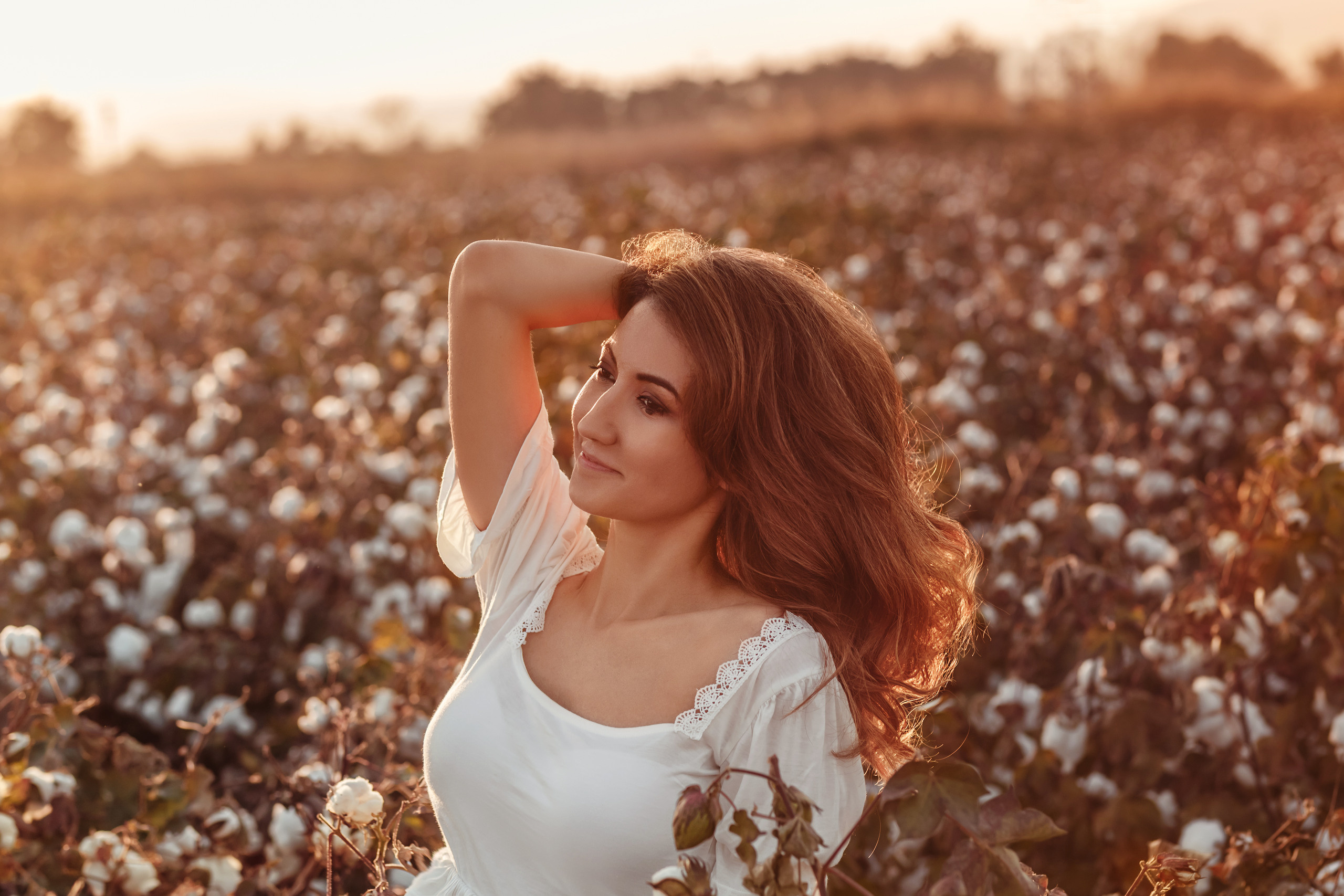 Pamuk tarlasında kişisel fotoğraf çekimi
