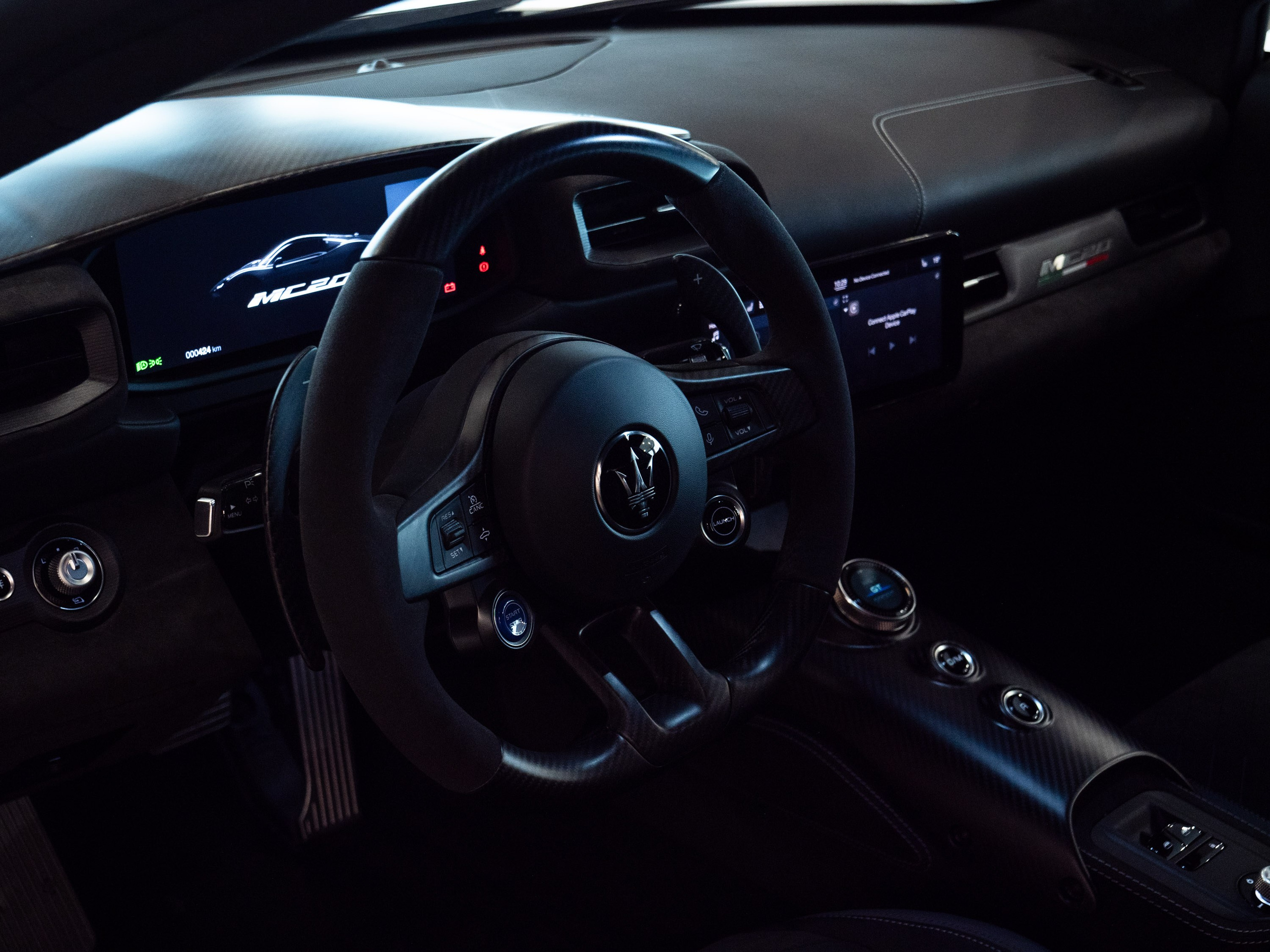 Maserati MC20. Dimitri Ilkov Photography — Capturing Life’s Moments in Edmonton, Cana