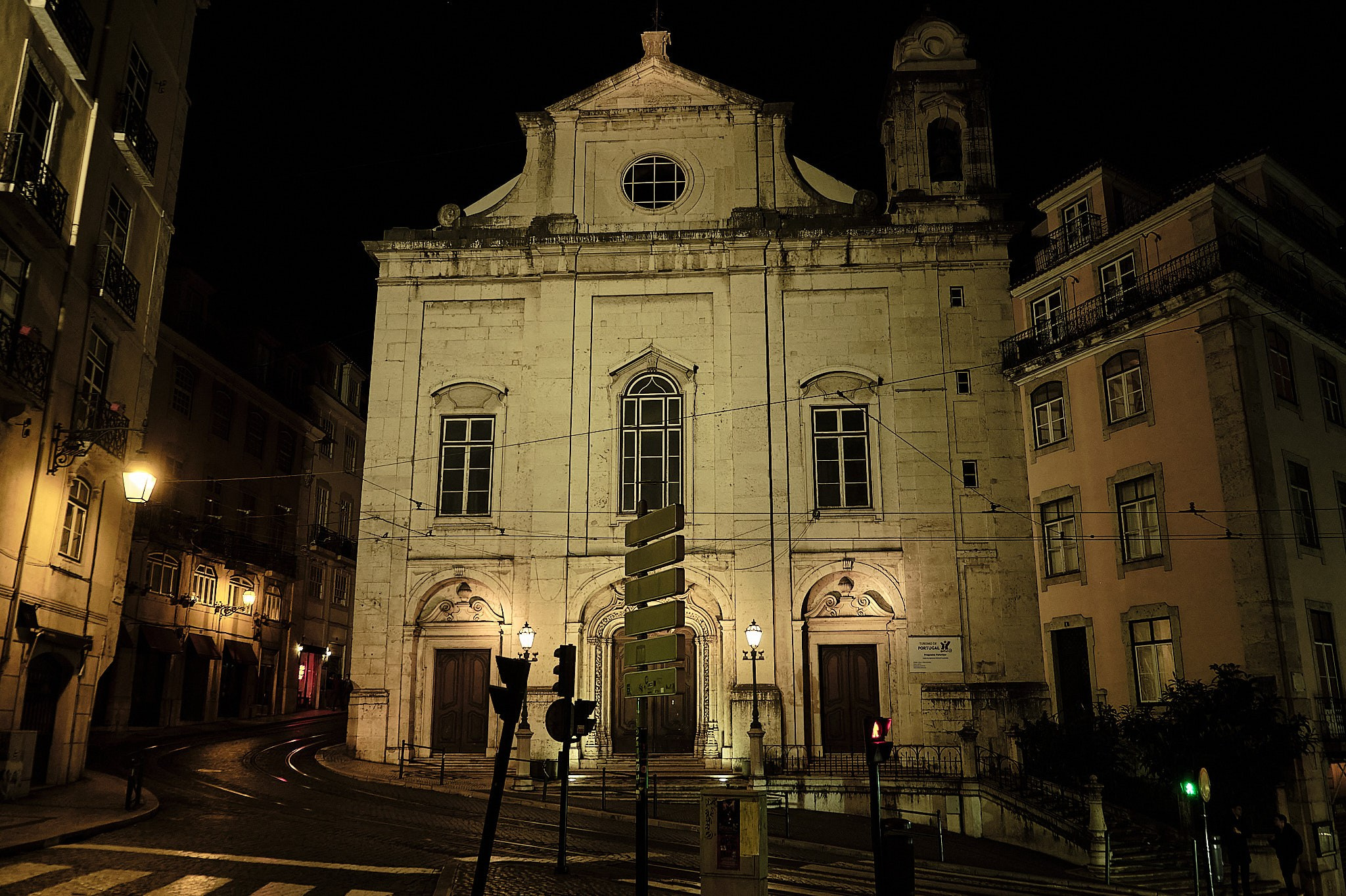 Lisabona (noaptea). Fotograf Nicola Cristian