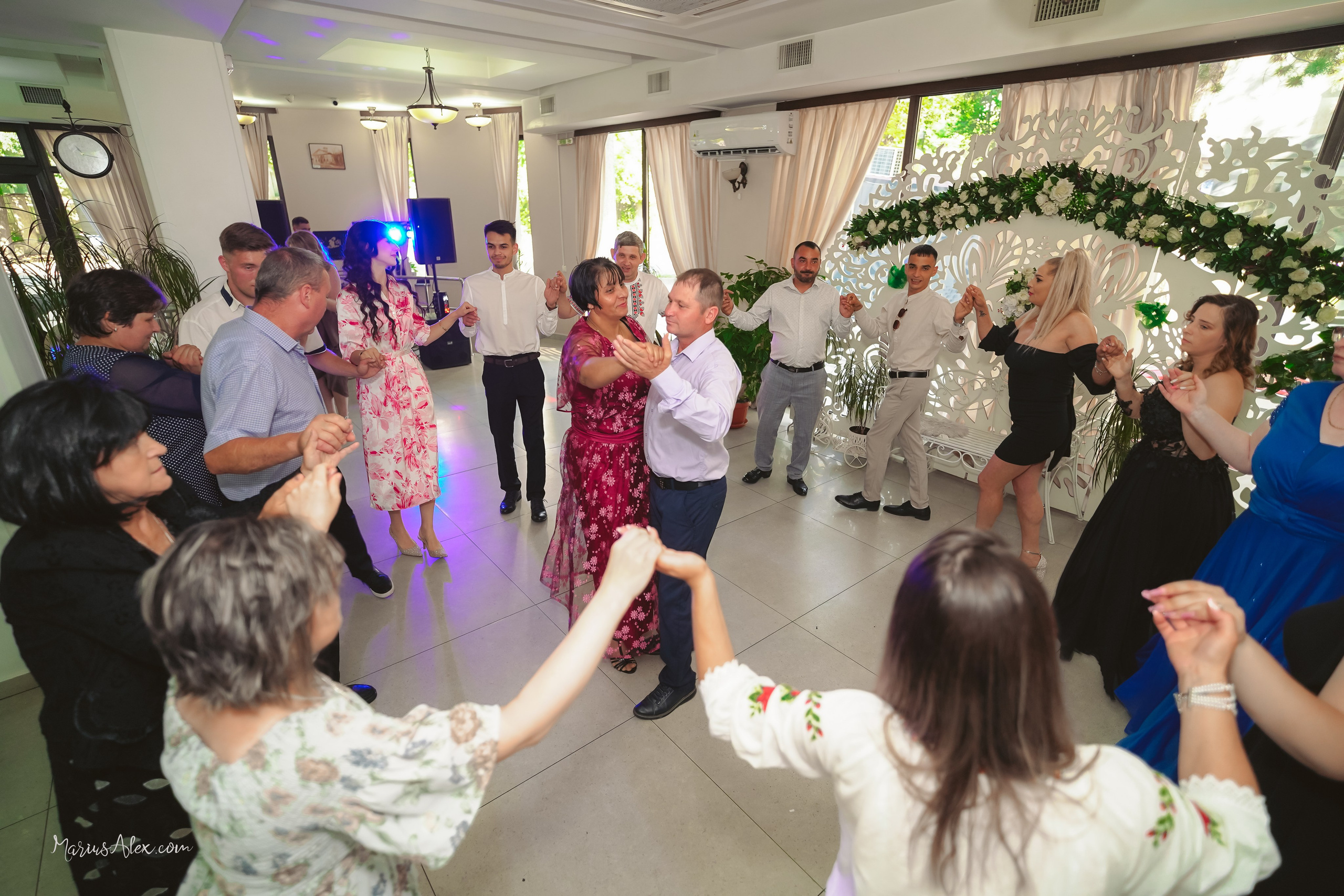 Andreia Sânziana. Marius Alex fotograf de eveniment si studio din Suceava