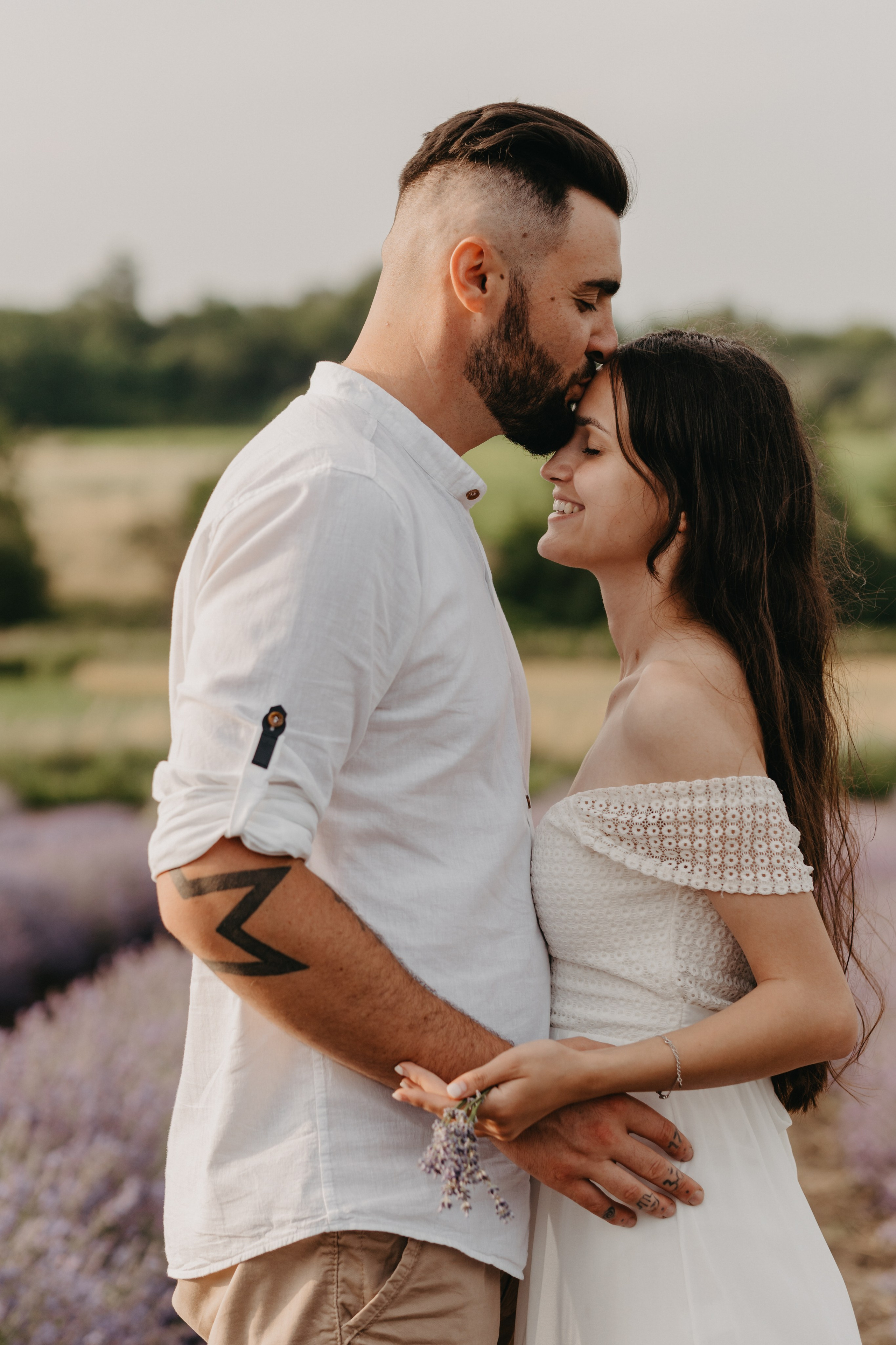 Hand in Hand. Fotograf Katowice – sesje indywidualne, rodzinne, ślubne