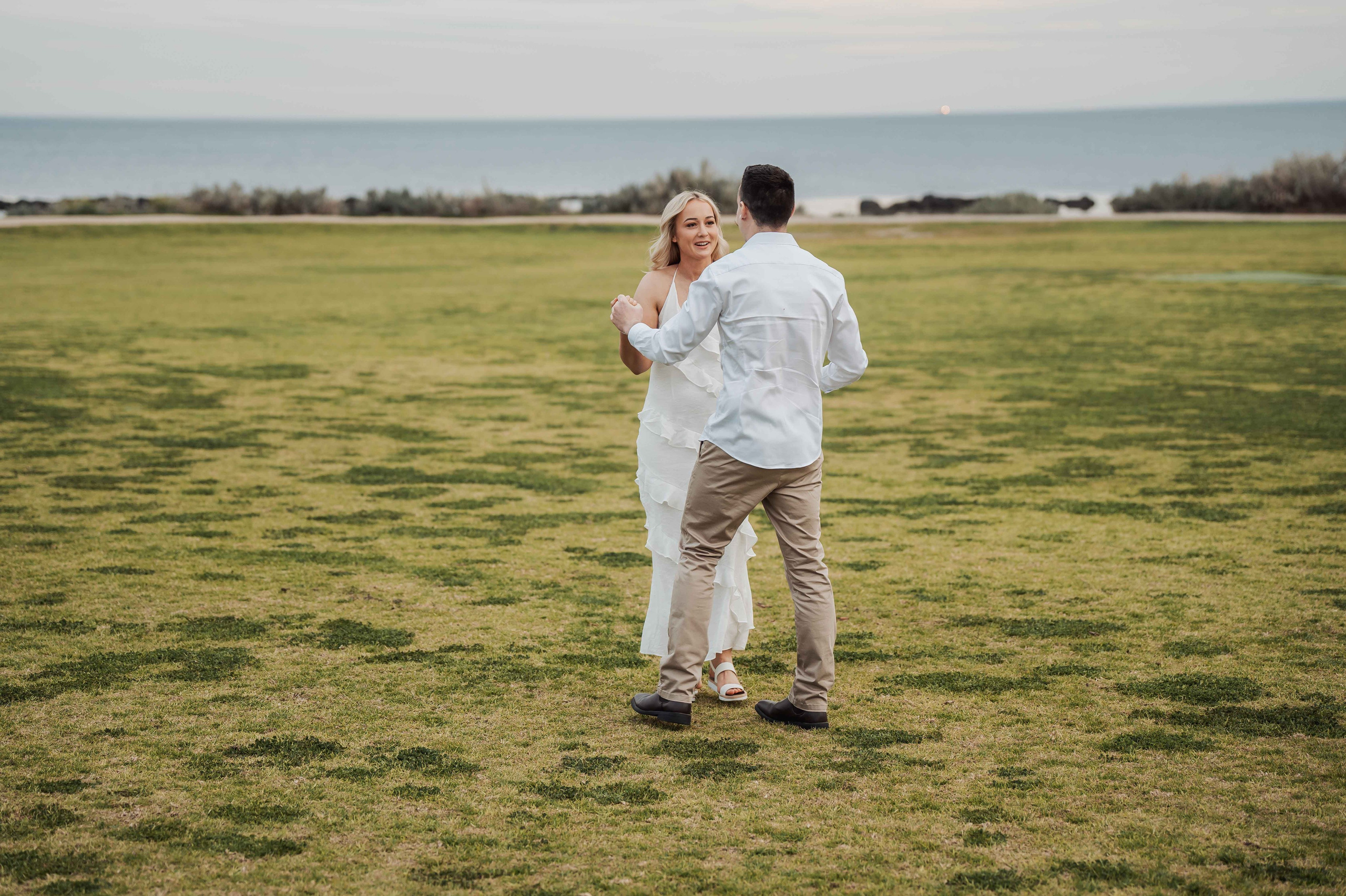 Melbourne pre-wedding photographer, engagement session Melbourne, pre-wedding shoot Victoria.