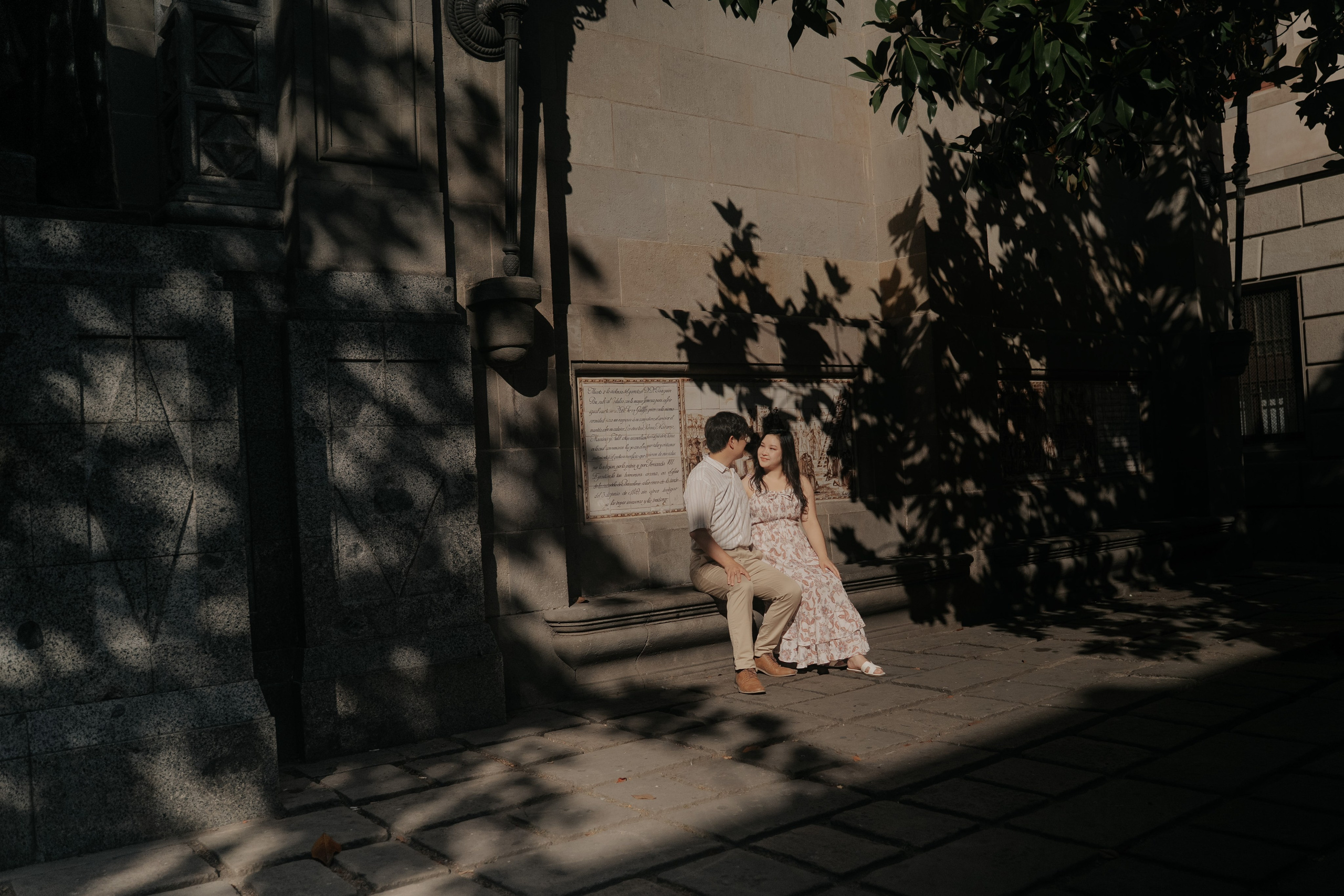 Barcelona Couple Photographer | Prices & Packages | DiaFoto