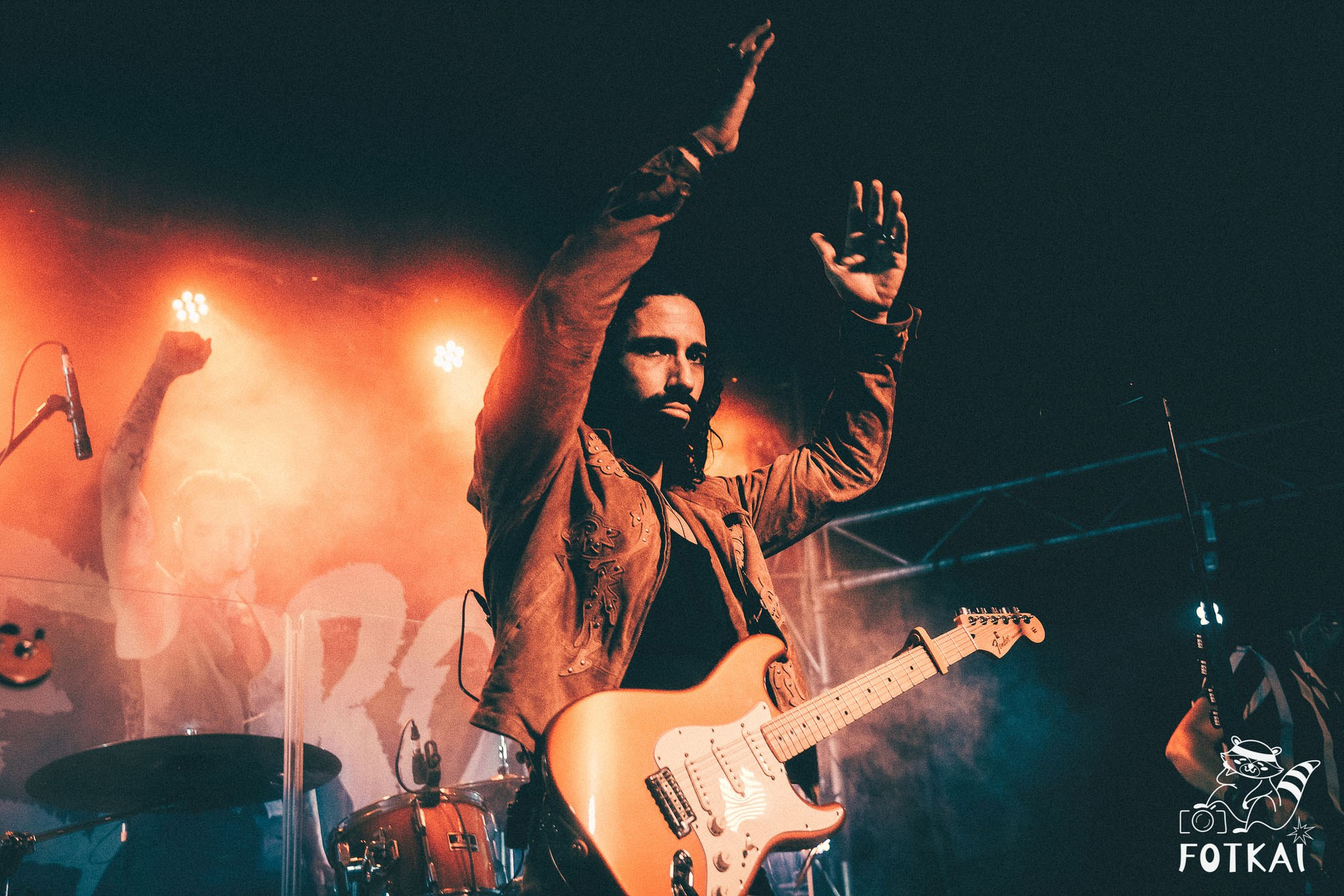 DENISDENIS — reportaje fotográfico del concierto en la Sala Marearock (Alicante) | FOTKAI