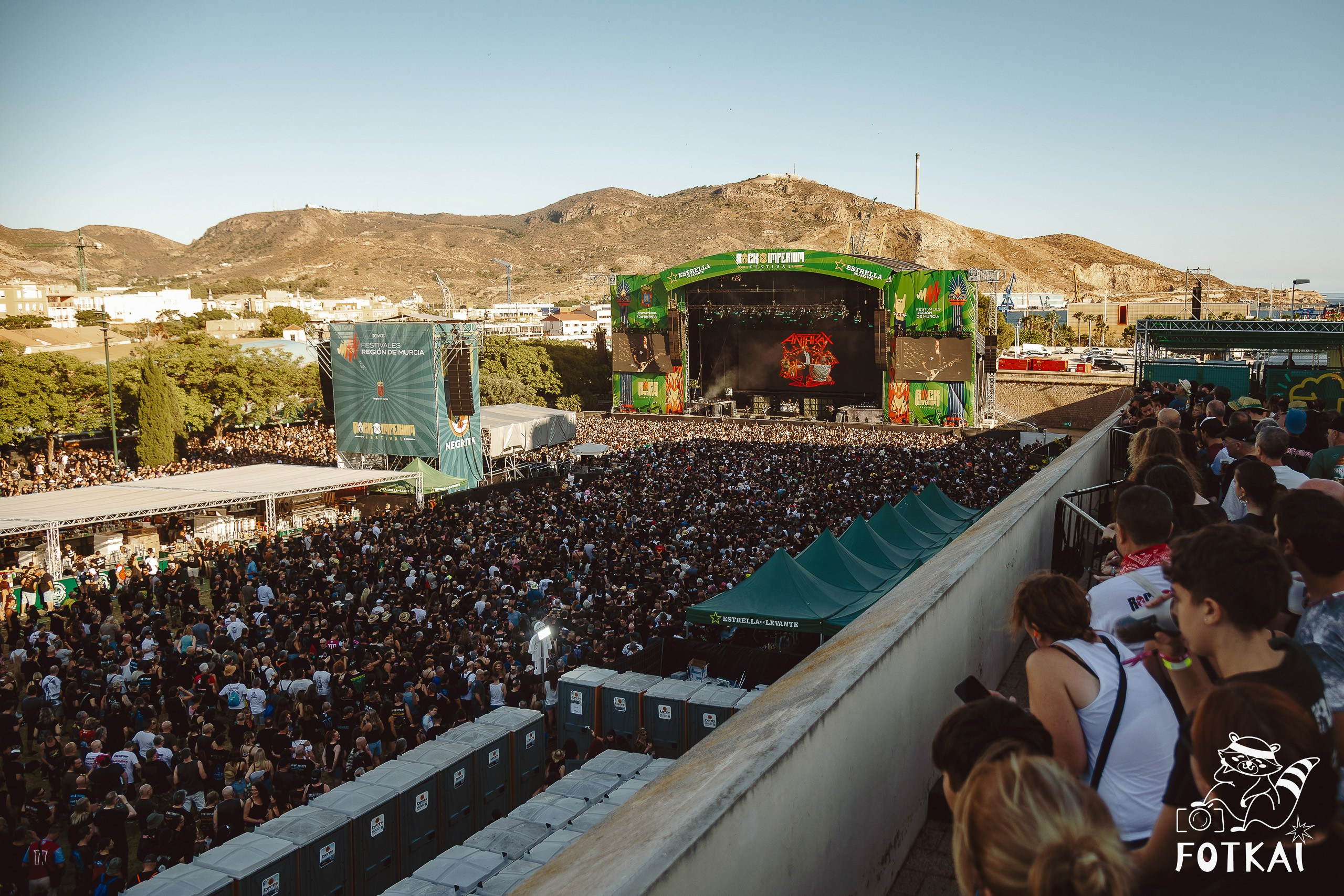 Rock Imperium Festival 2026 — большой фоторепортаж со второго дня в жаркой Картахене | FOTKAI