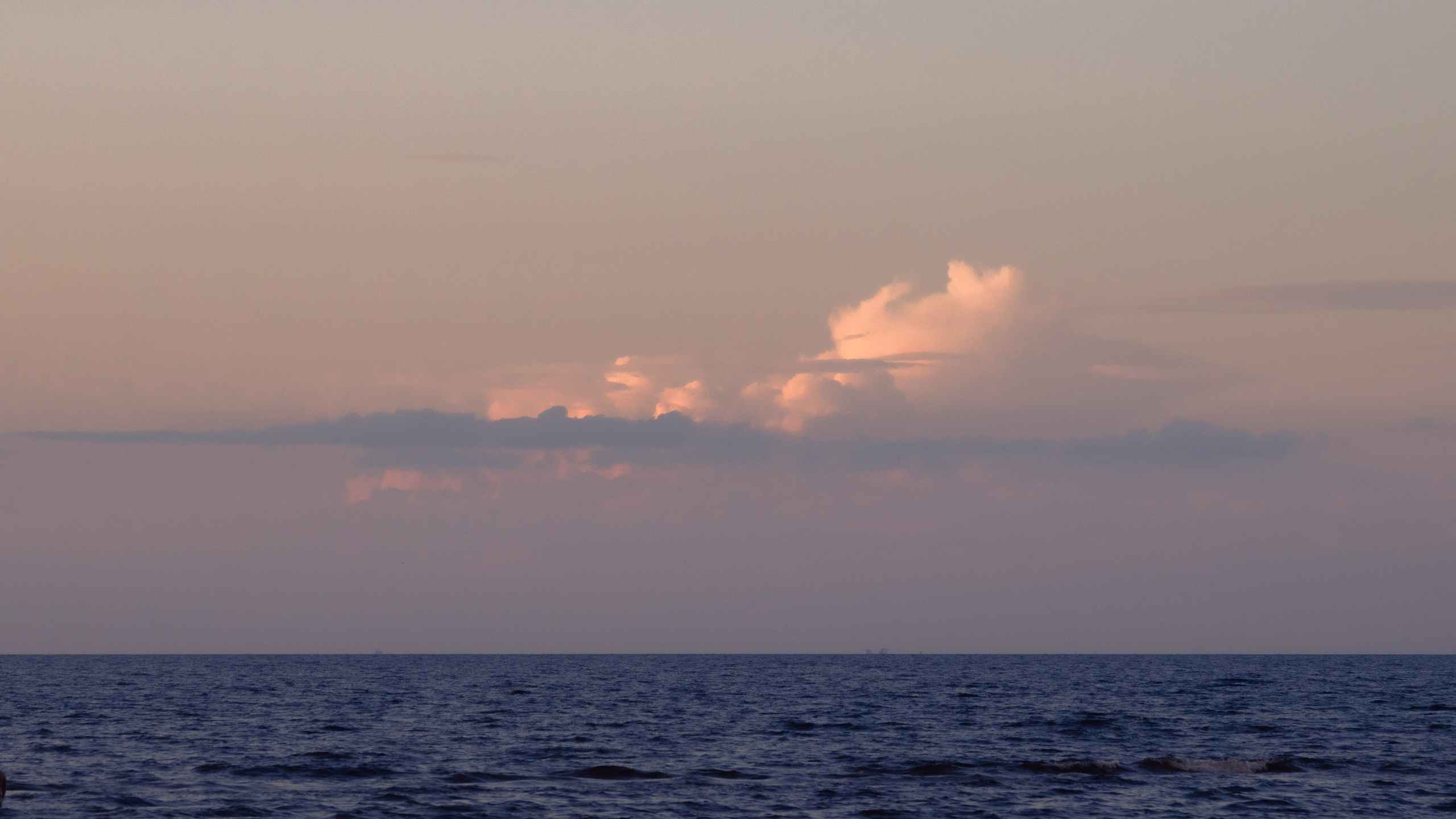 Landscape. Portrait and Street photographer in Vilnius Edgar Shaipunas