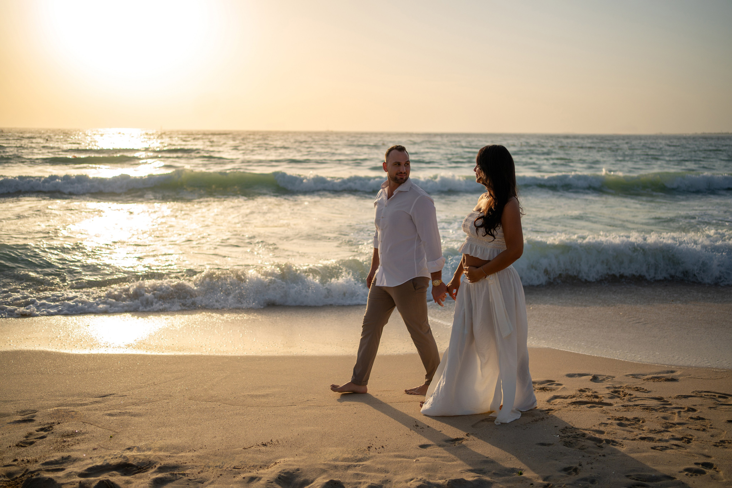 Wavy sunset. Angela Iakovleva — Family Photographer in Dubai