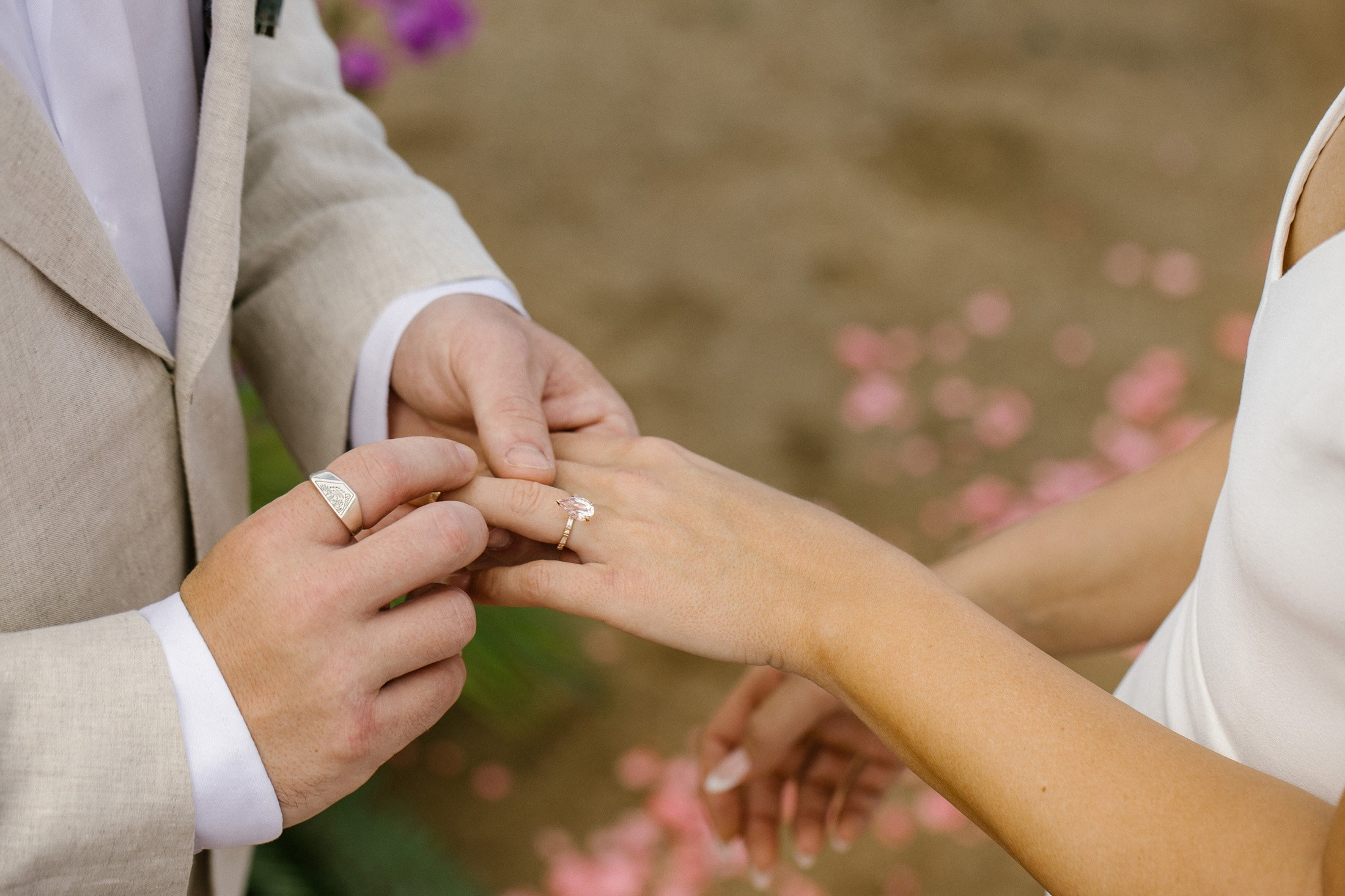 Escape to Bali on a cliff. Get.it.feel — Aesthetic Photography and Videography