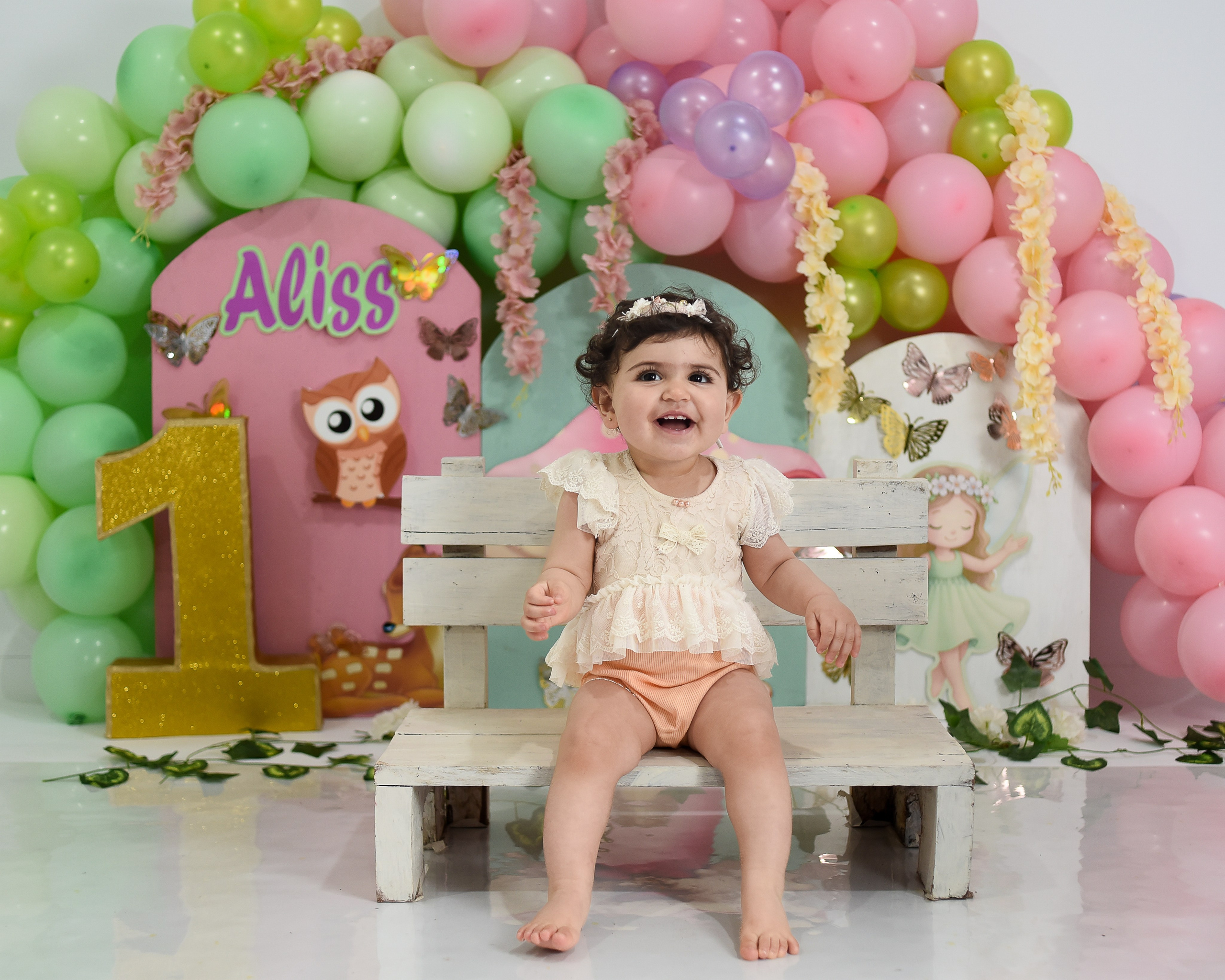 Sesión 1er año de Aliss. Temática: Bosque encantado. Fotografo de casamiento en misiones y fotógrafo de familia  Posadas