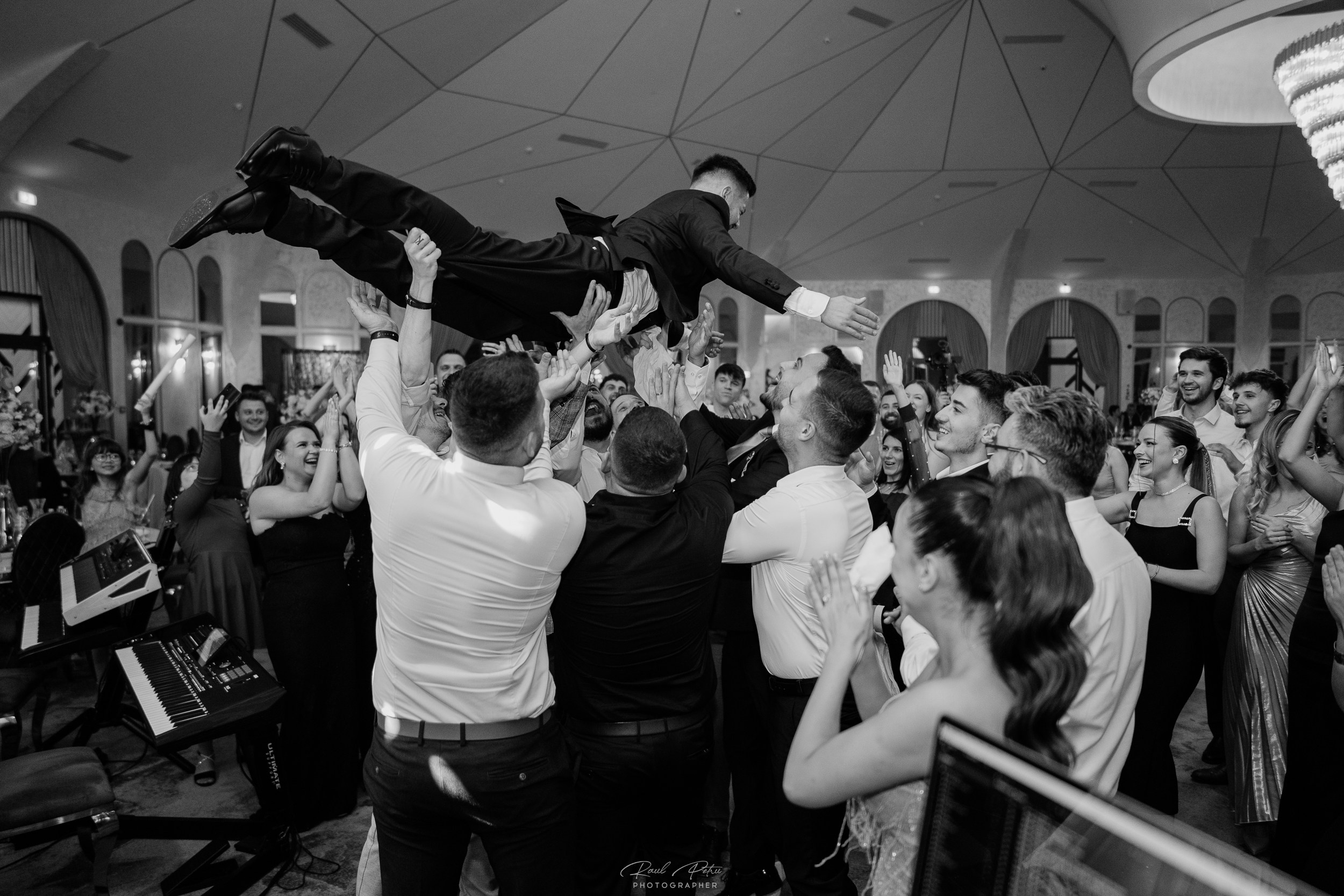Luxury Wedding Photographer Romania & Europe | Elegant, Emotional Wedding Stories. Raul Petru Photographer
