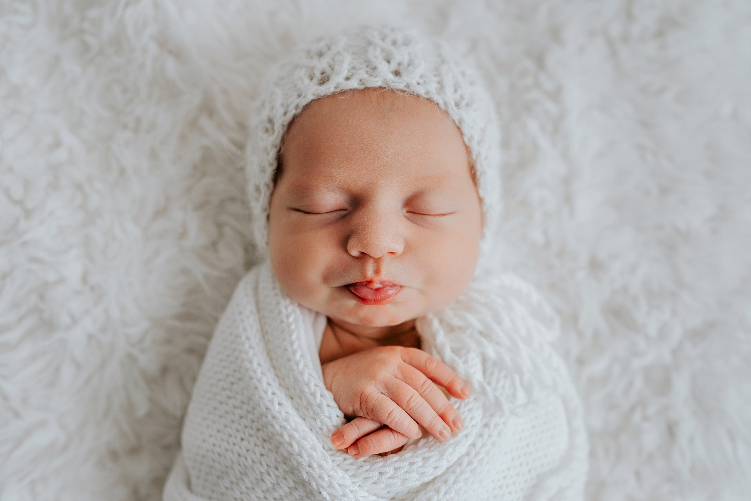 Newborn. Family and kids photographer Anastasiya Hanush in Massachusetts
