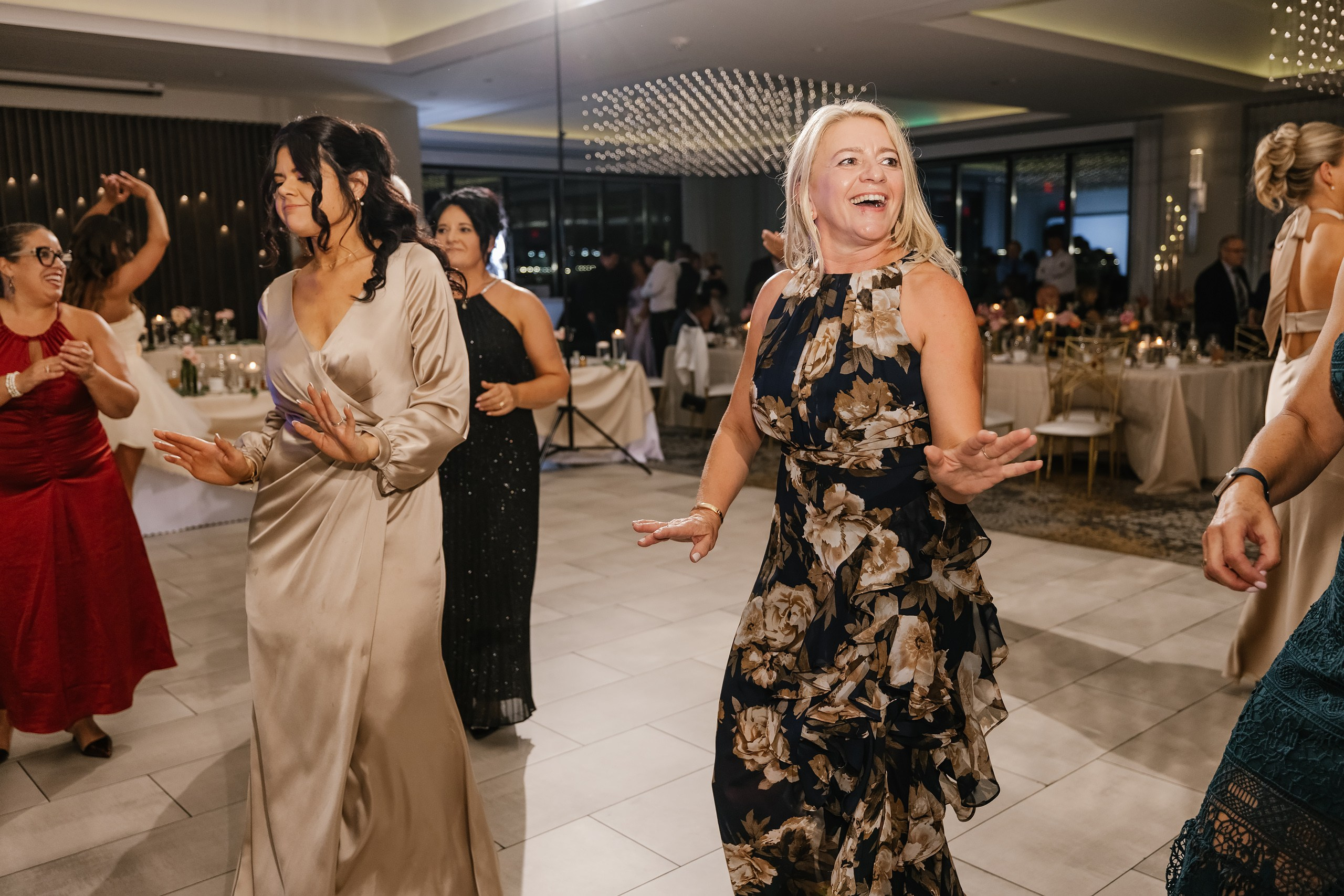 09.06.2025 Wedding. Wedding family event photographer in Chicago Nick Yushevich