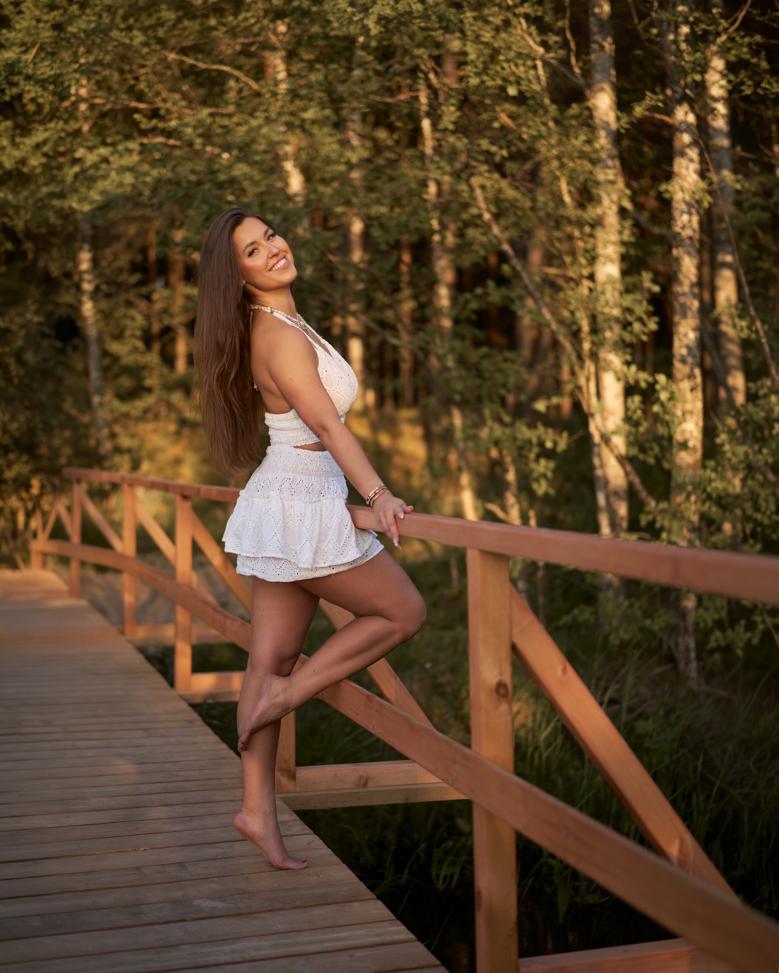 Shooting outdoors. Youdusha.com