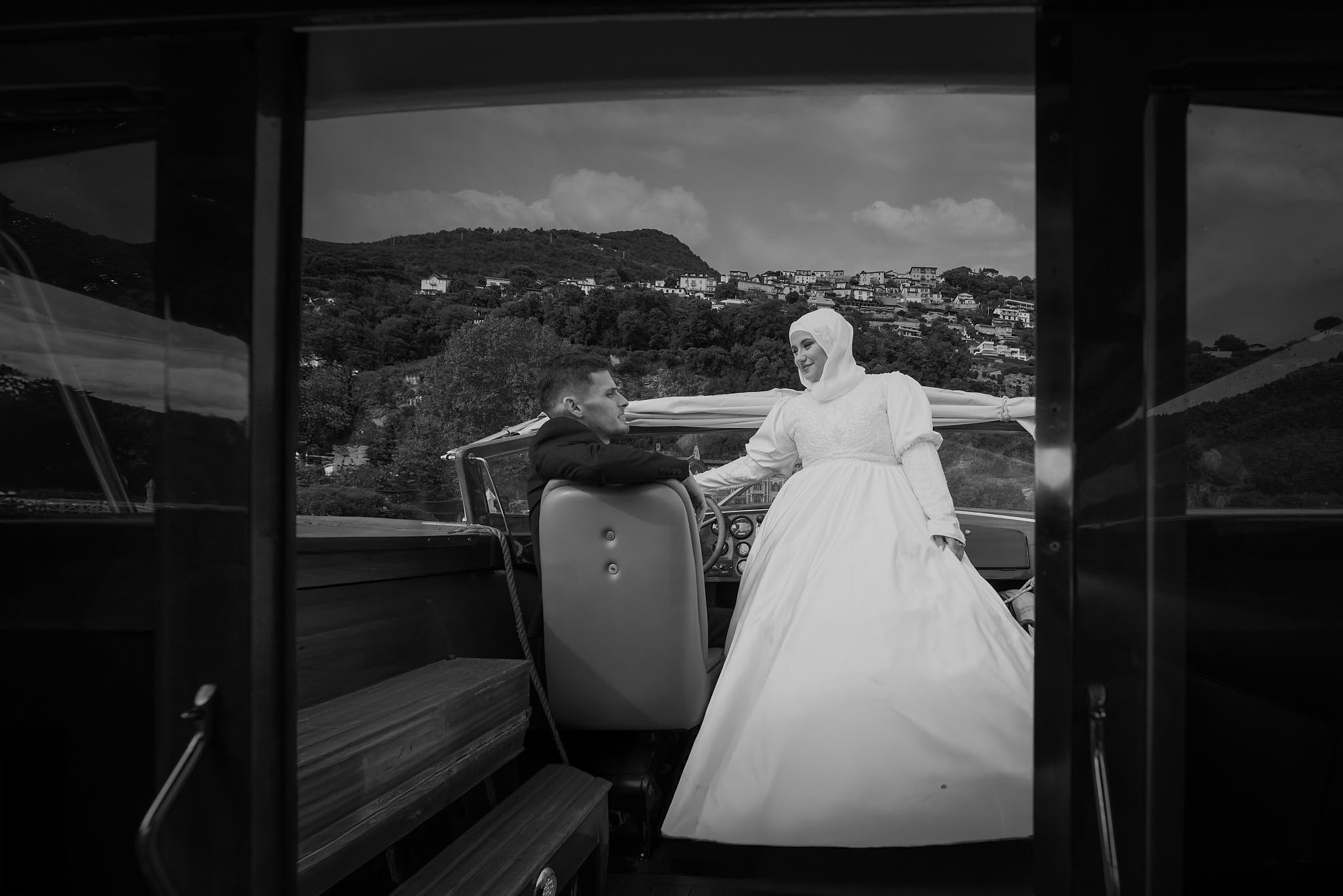 Jasmina & Vale. Fotografo matrimonio Lago di Como Ferrari Media Production