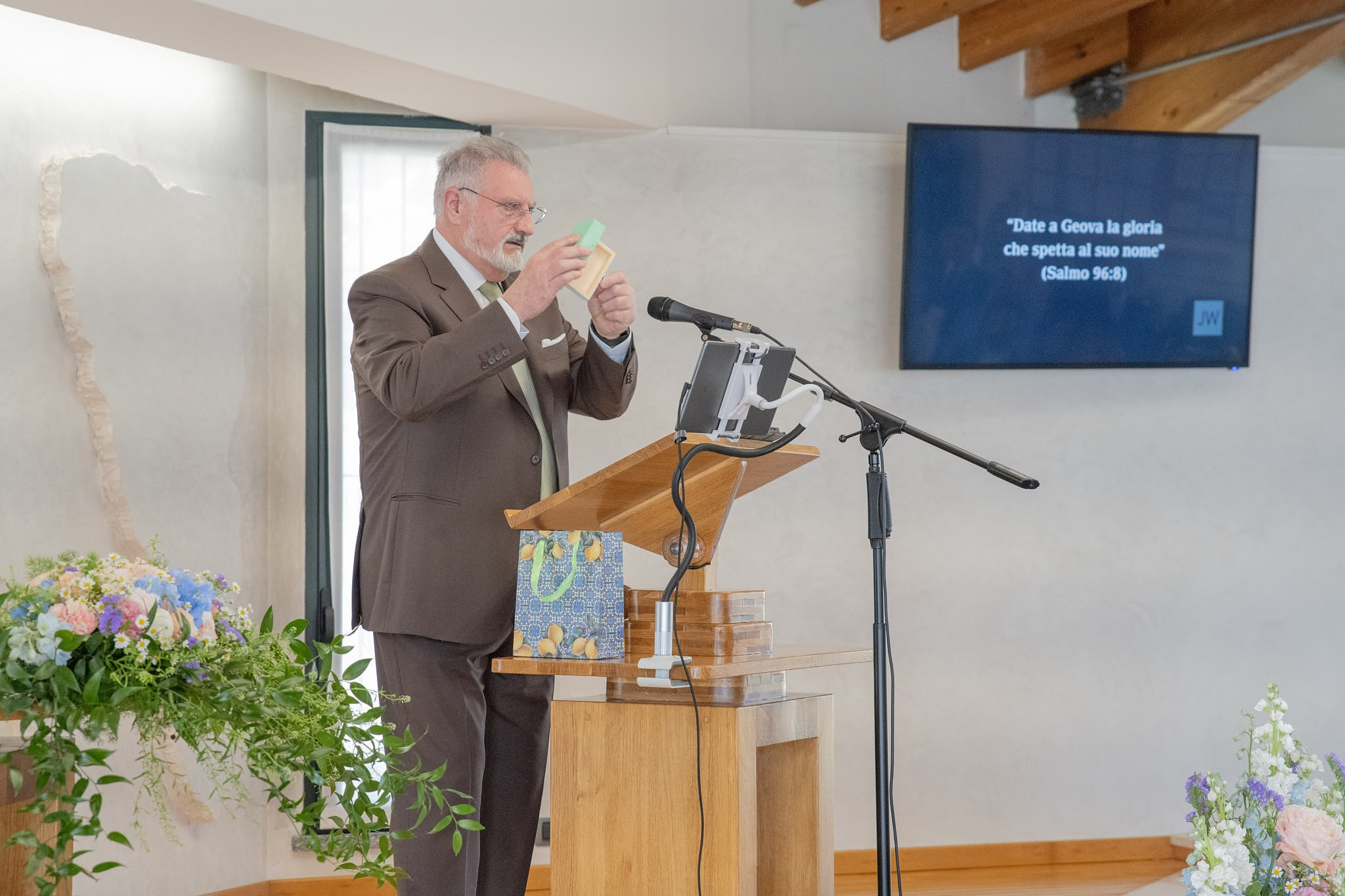 Angelo & Claudia. Fotografo matrimonio Lago di Como Ferrari Media Production