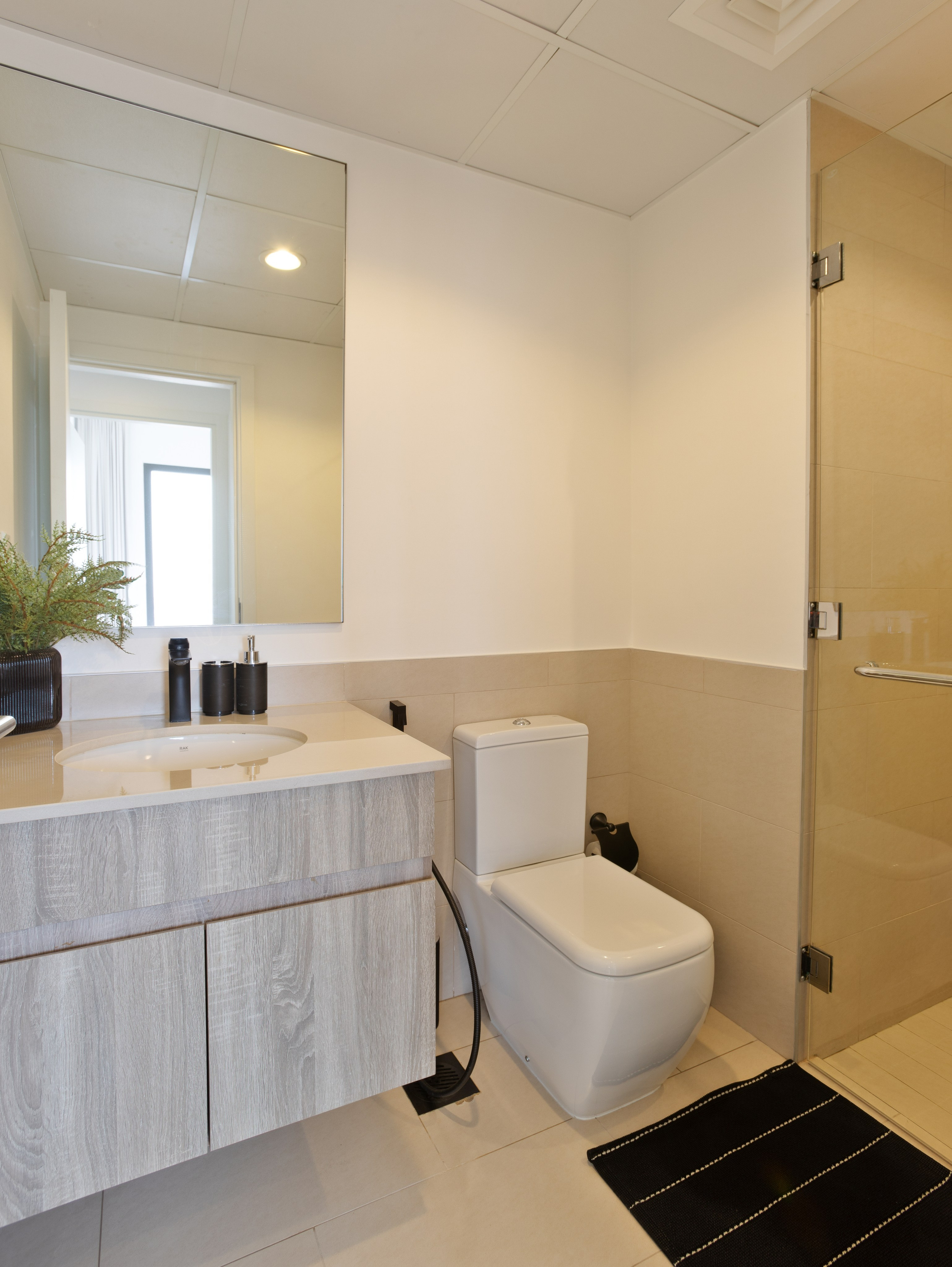 UNA Apartments. Samy Mar Boy │Portrait, Automotive and Real Estate Photographer