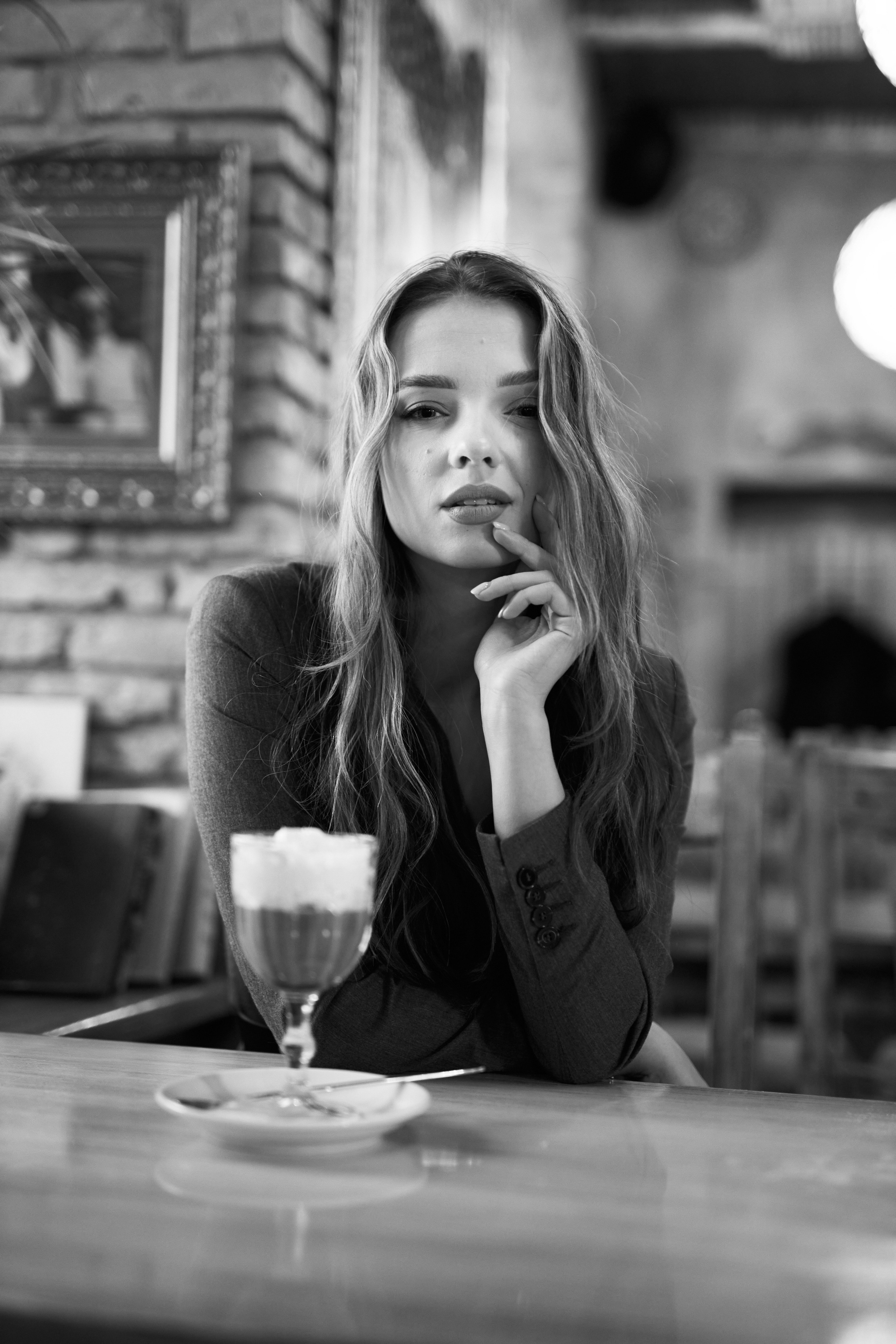 PORTFOLO. Profesionalus fotografas Vilniuje. Asmeninės ir šeimos fotosesijos, vestuvių, krikštynų bei renginių fotografavimas, produktų fotografija