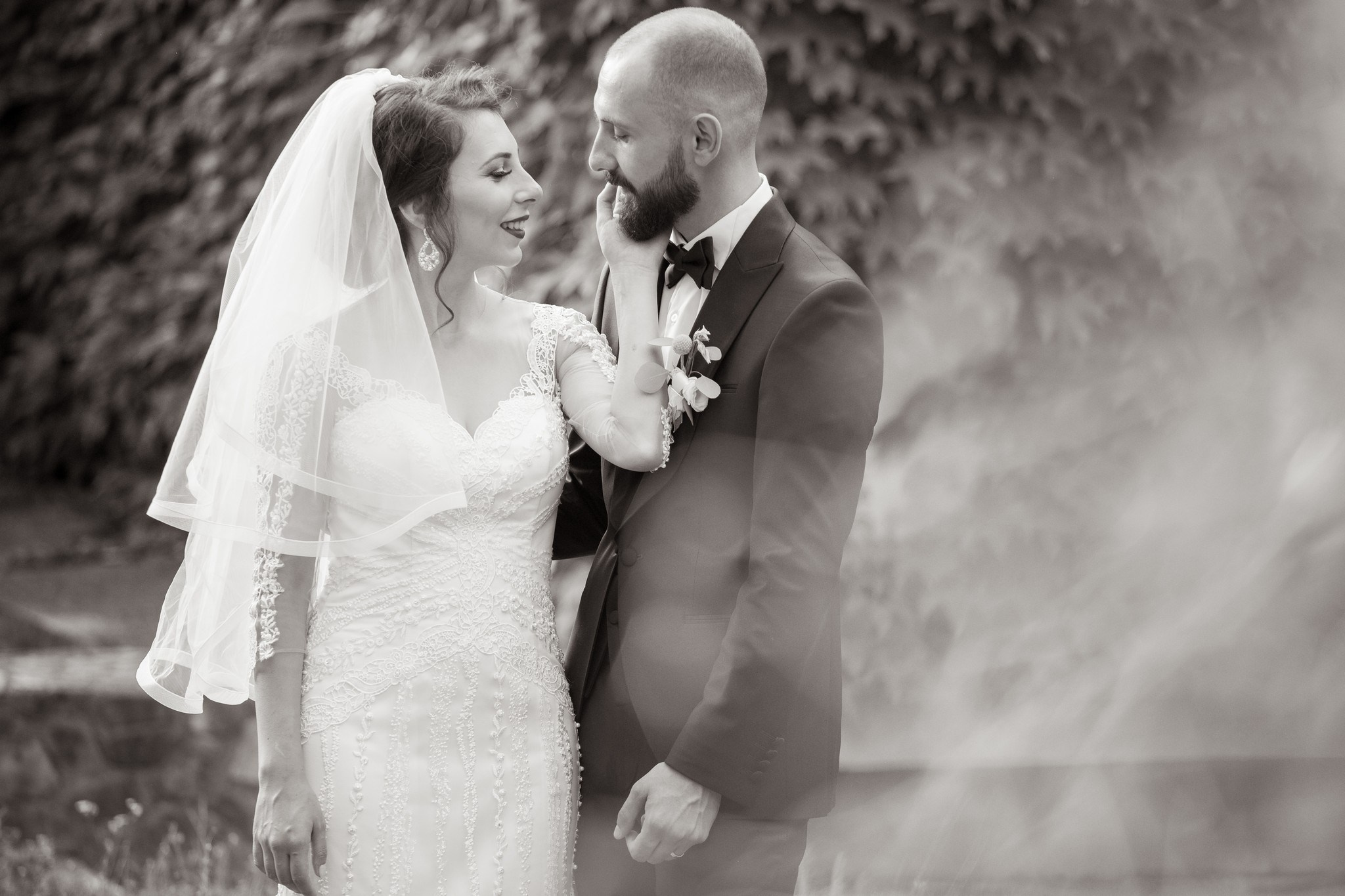 Otilia si Dragos by fotograf nunta Iasi — Eduard Schiopu