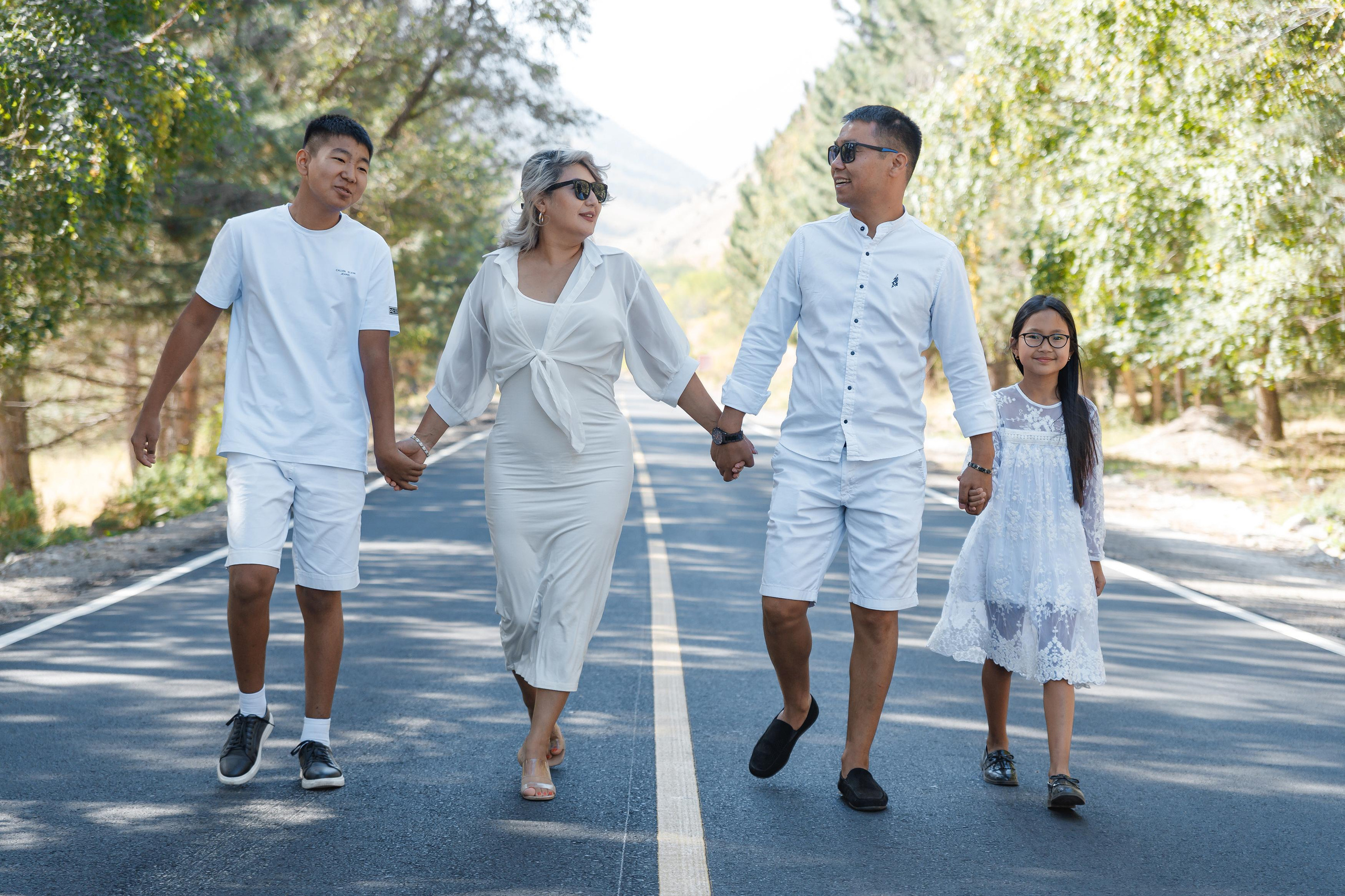 Семейные фотосессии. Фотограф Бишкек Садовский Никита