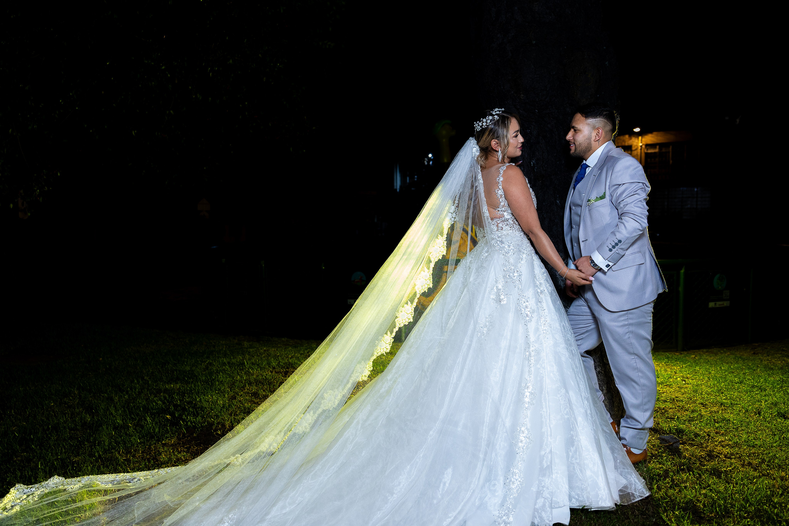 Cindy & Santi. Harnol Lopez - Fotografia de Quinces & Bodas