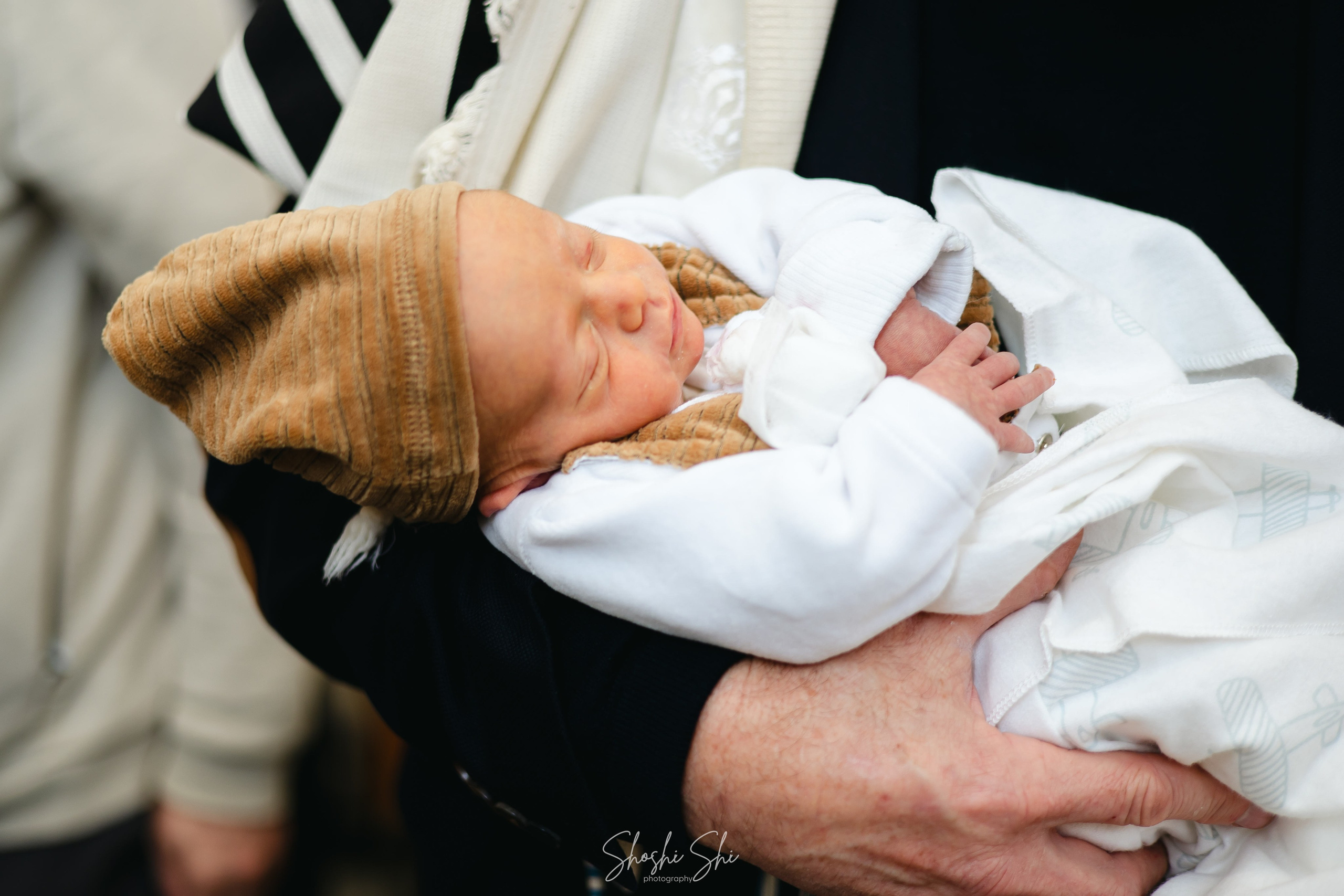 BRIT TWINS. Https://shi-photo.com/