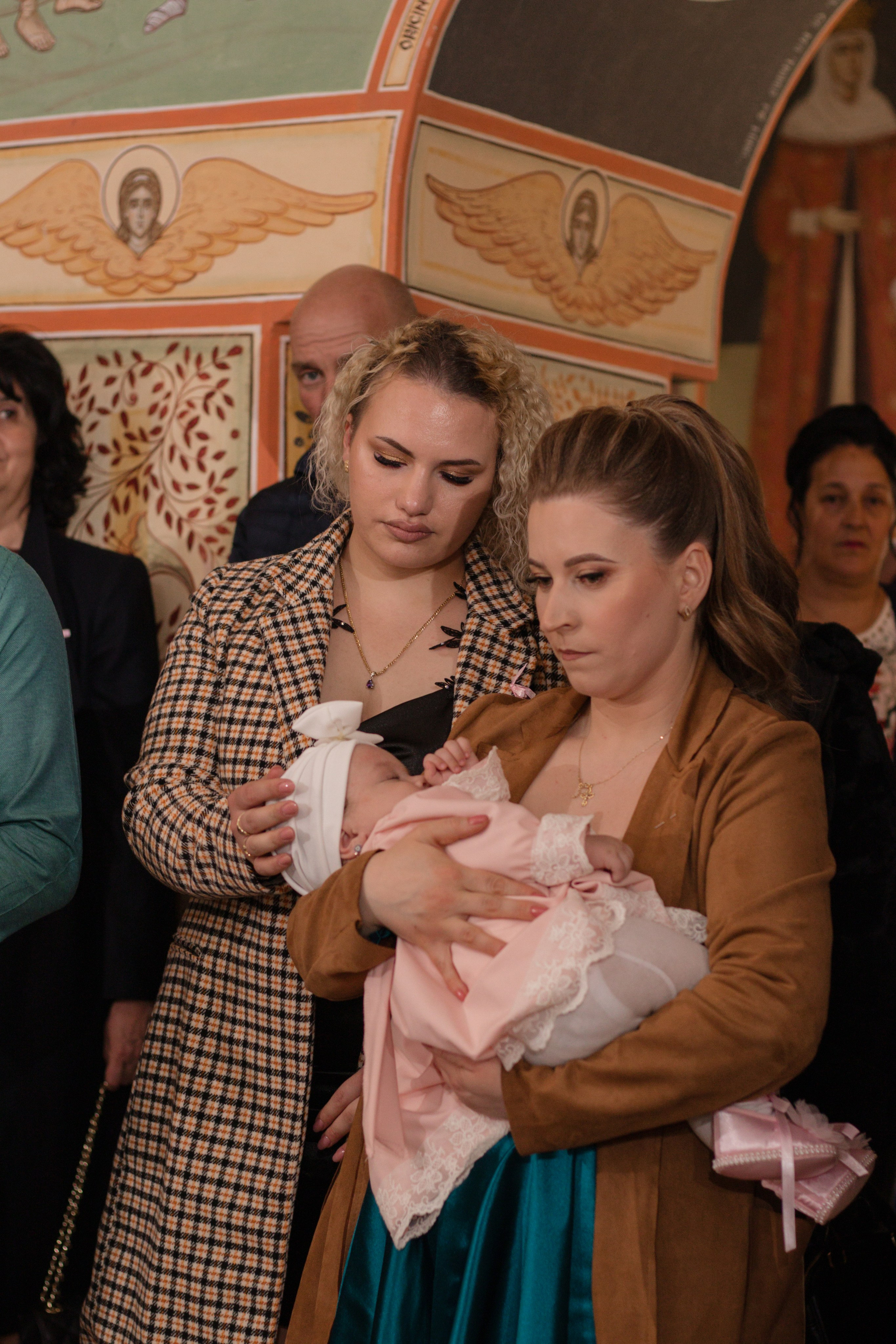 Iris. Fotograf si videograf — evenimente si studio