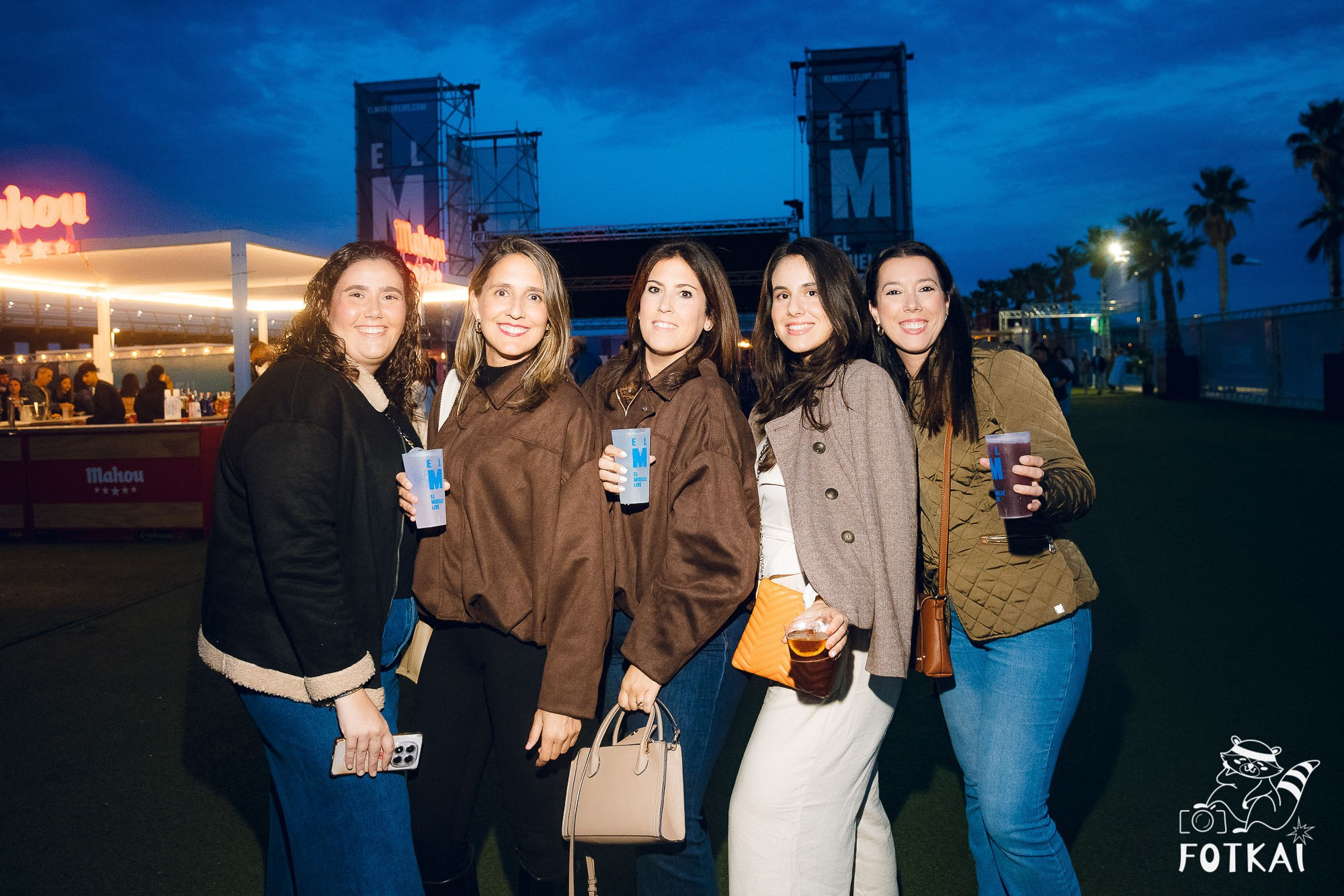 Marta Santos — Fotos del concierto en Alicante 2026: pop flamenco en El Muelle Live | FOTKAI