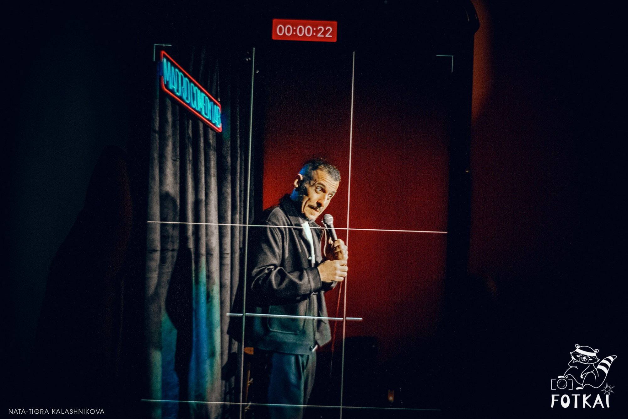 Eduard Matsaberidze en Madrid 14 de febrero 2026 — fotos del show de stand-up | FOTKAI