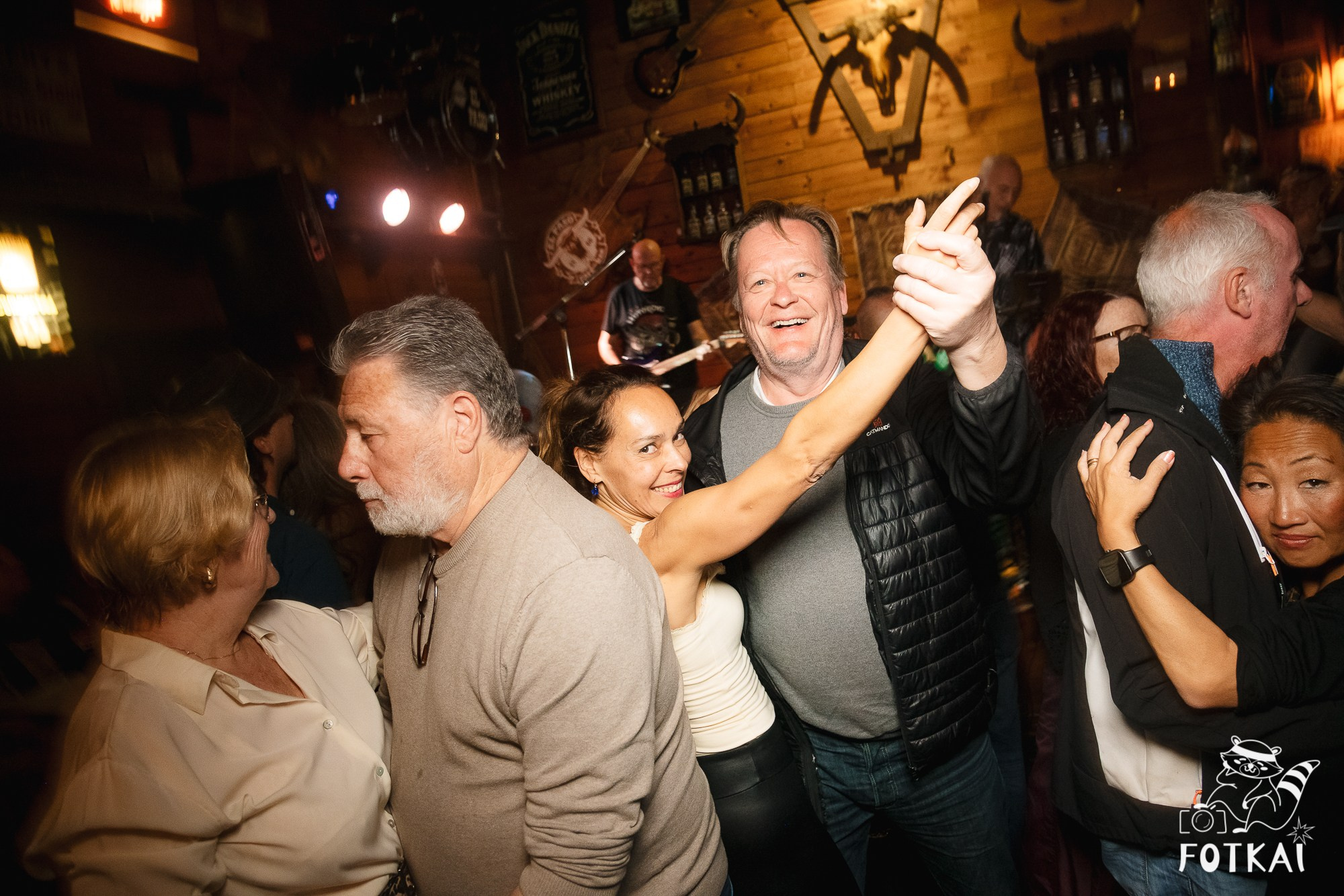 The Galaxy’s в El Paso Bar Торревьеха: фоторепортаж с концерта 21 марта 2026 года | FOTKAI