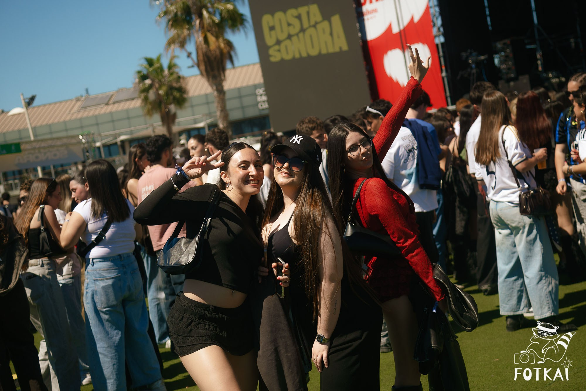 Costa Sonora 2026 Alicante Day 1 Photos — Find Yourself, Friends and Festival Crowd | FOTKAI