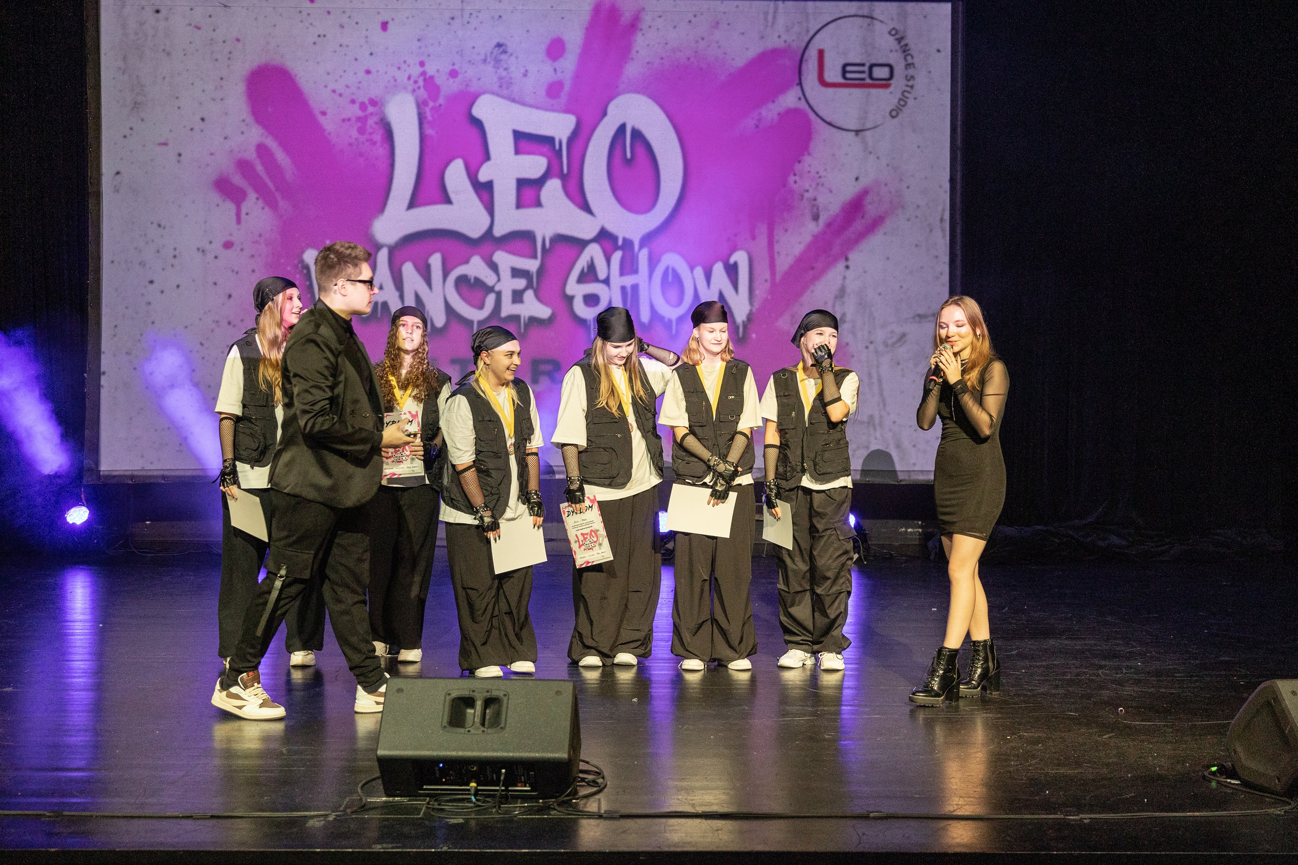 LEO DANCE SHOW WINTER 2025. Семейный и детский фотограф в Варшаве Мила Бобровская