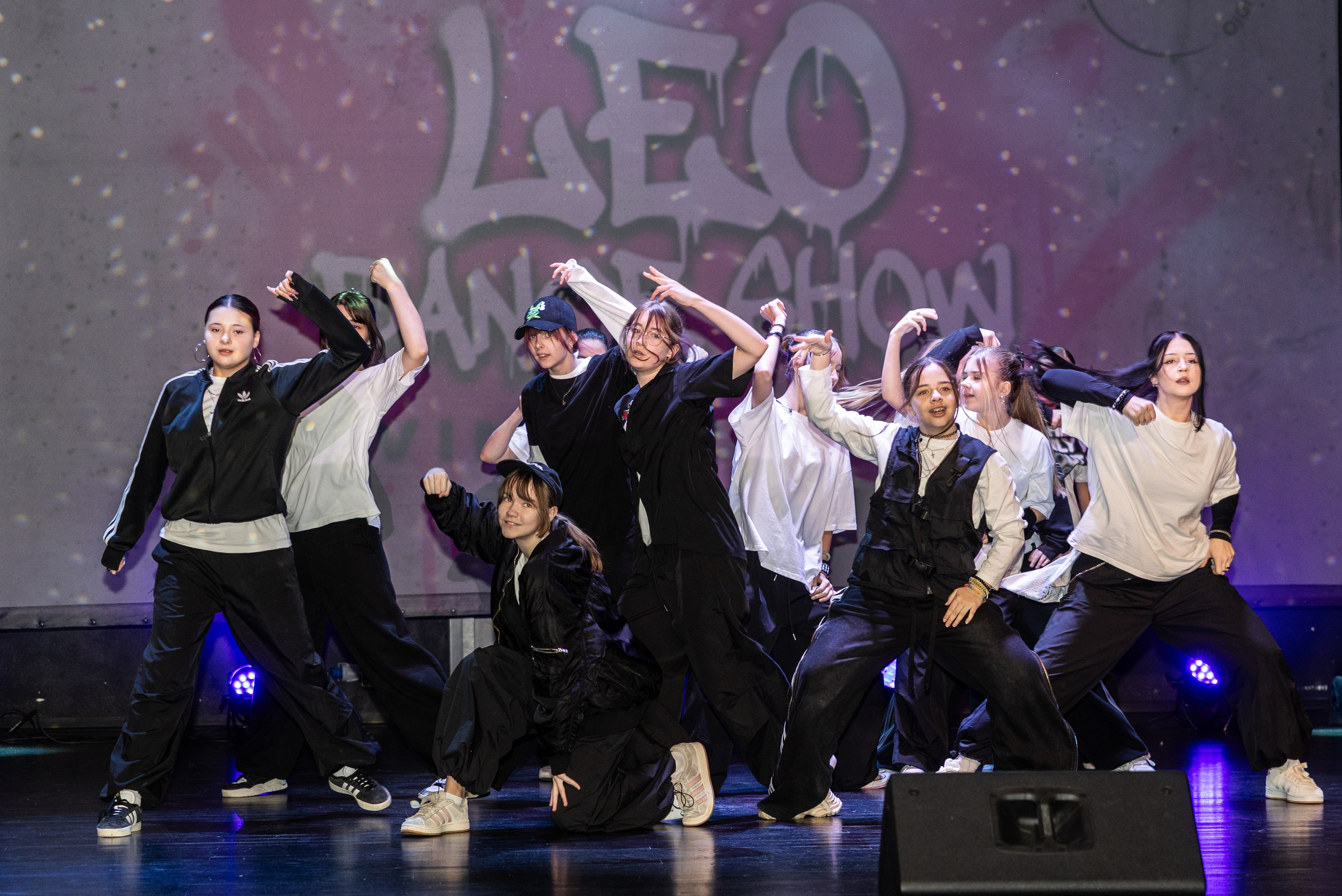 LEO DANCE SHOW WINTER 2025. Семейный и детский фотограф в Варшаве Мила Бобровская