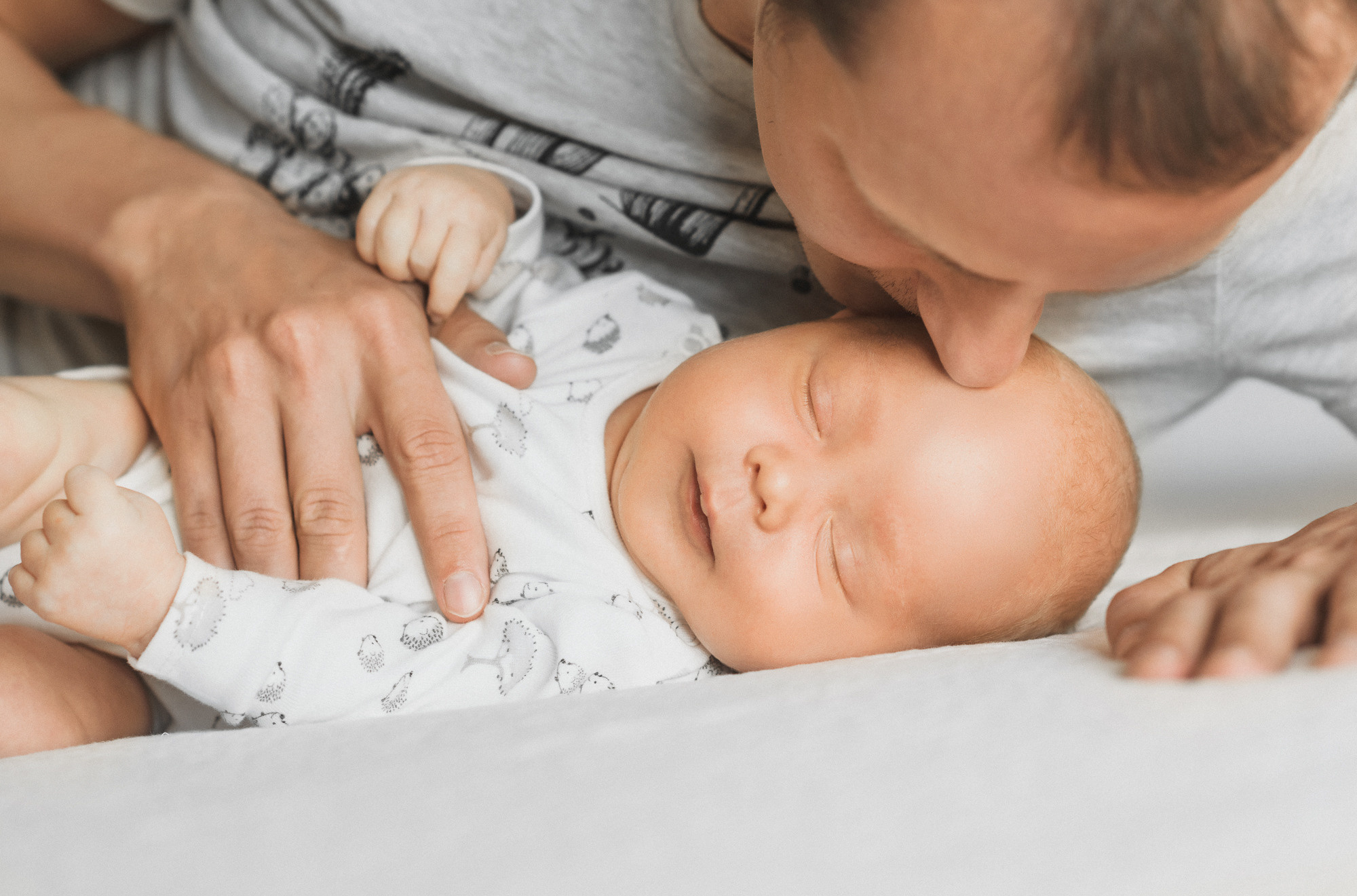 Домашняя фотосессия новорожденного малыша в Праге. Семейный и свадебный фотограф в Праге Наталья Федори