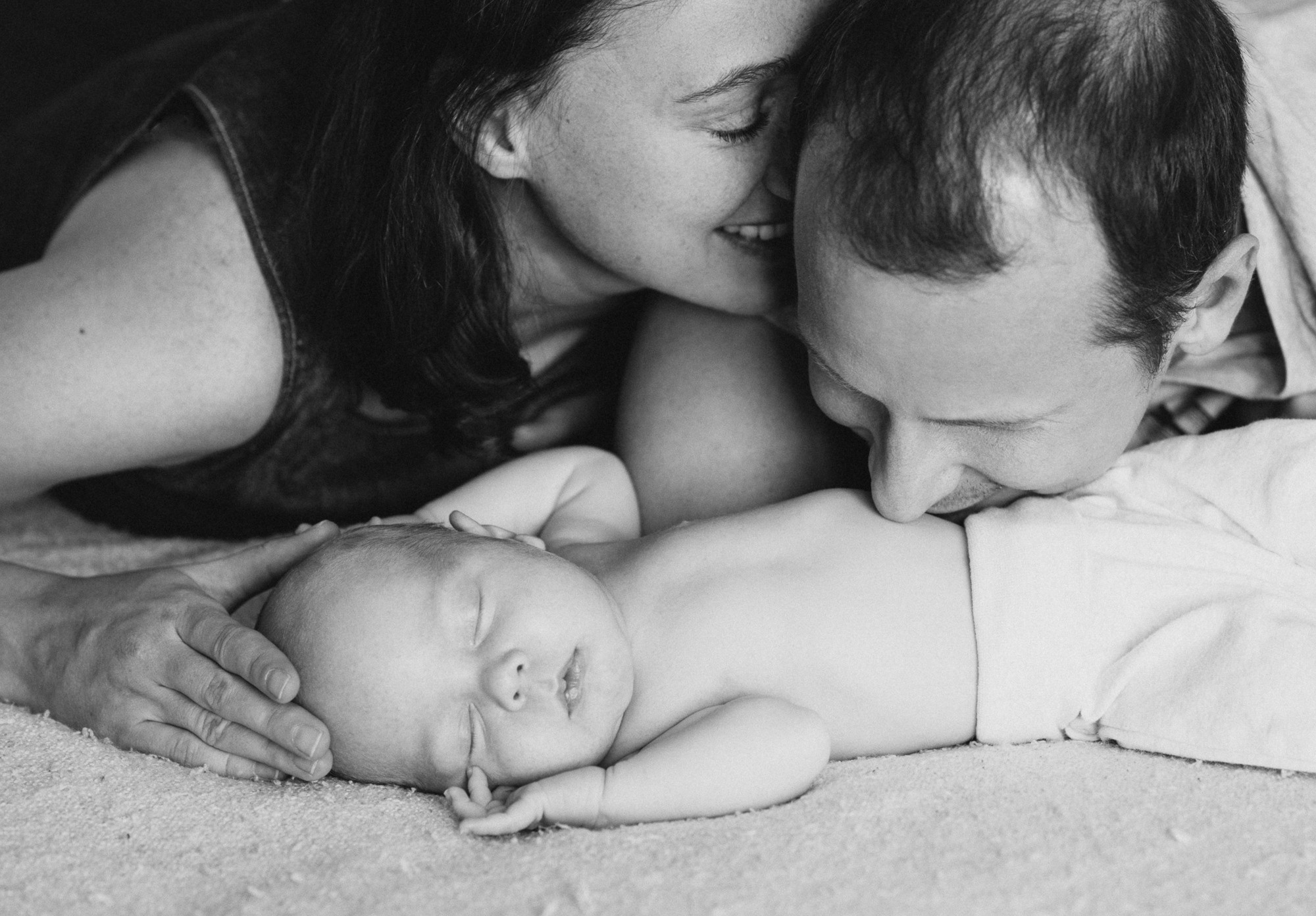 Домашняя фотосессия новорожденного малыша в Праге. Семейный и свадебный фотограф в Праге Наталья Федори