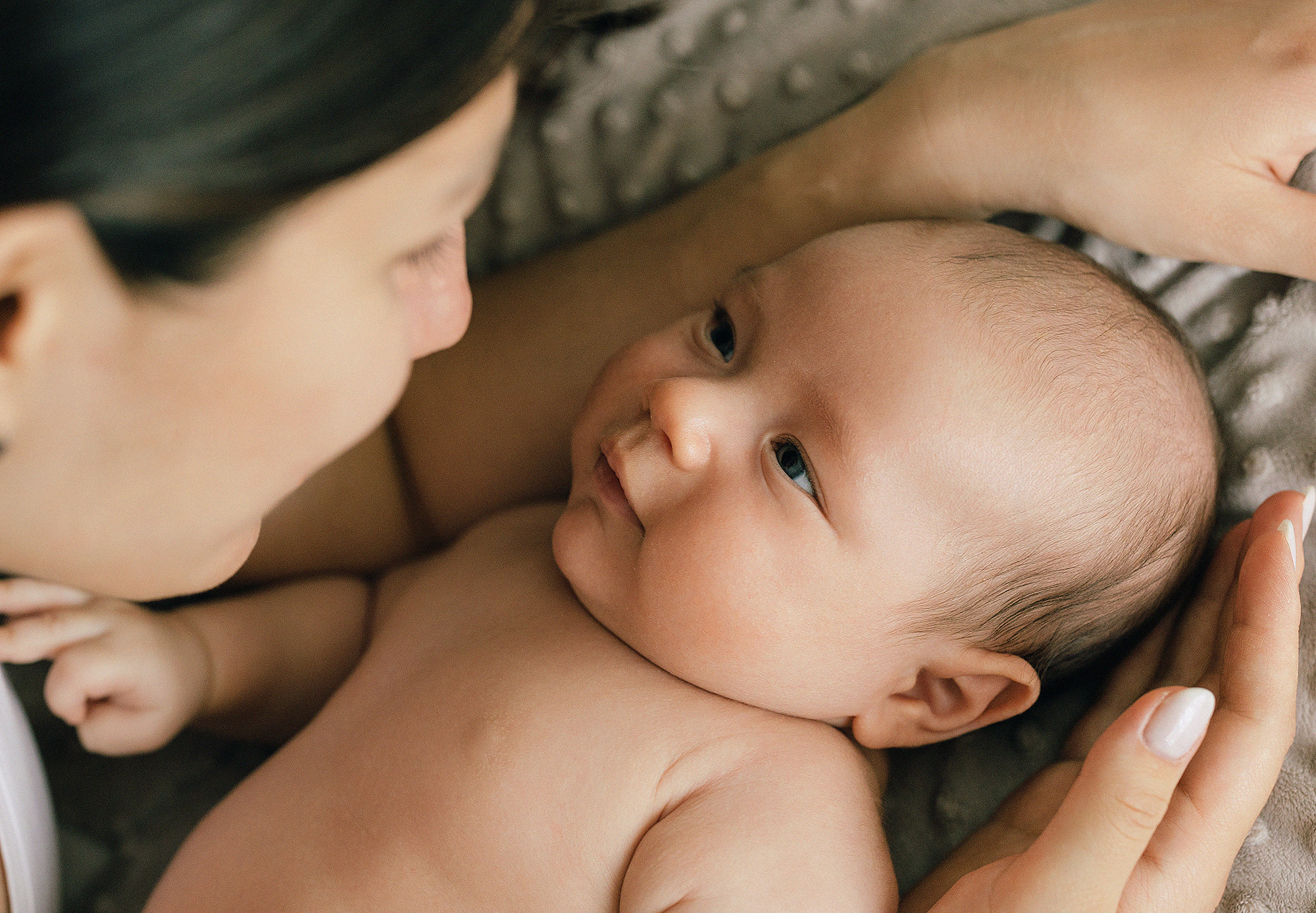 Фотосъёмка малыша дома. Family and wedding photographer in Prague Natalia Fedori