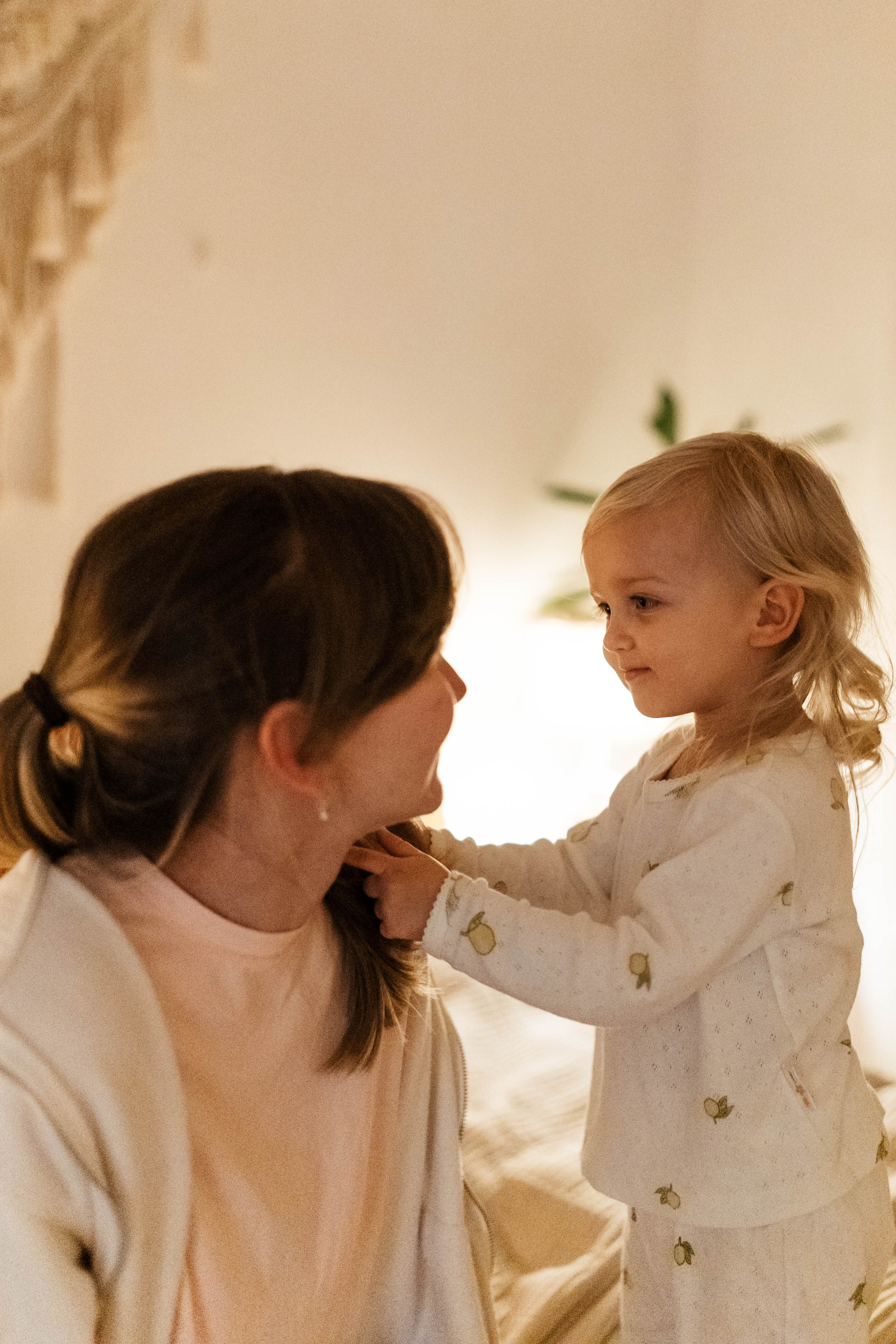 Домашний уют. Family photographer in Oviedo — Yana Razina