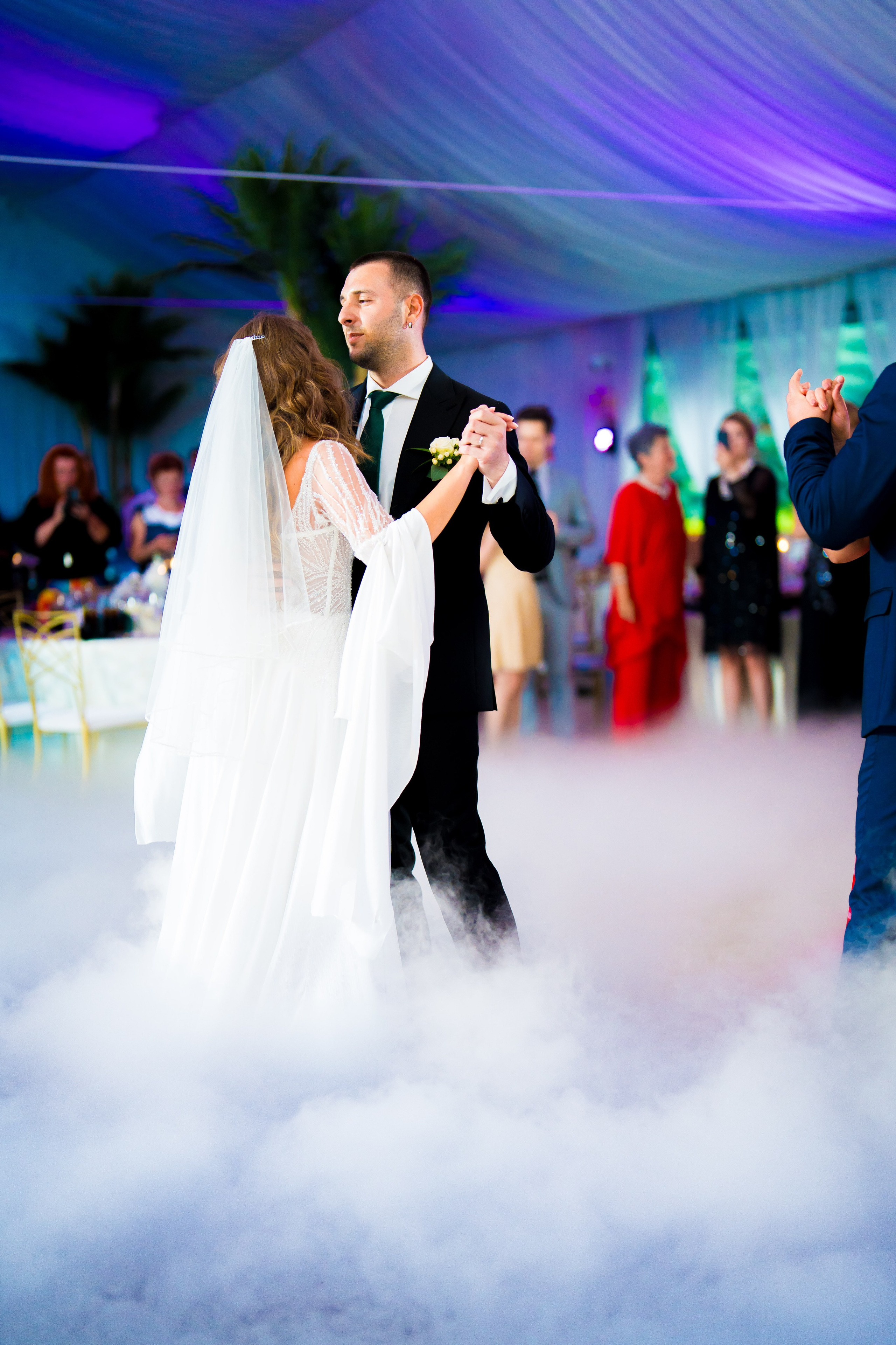 PARTY. Gabriel Florea — Fotograf nuntă București