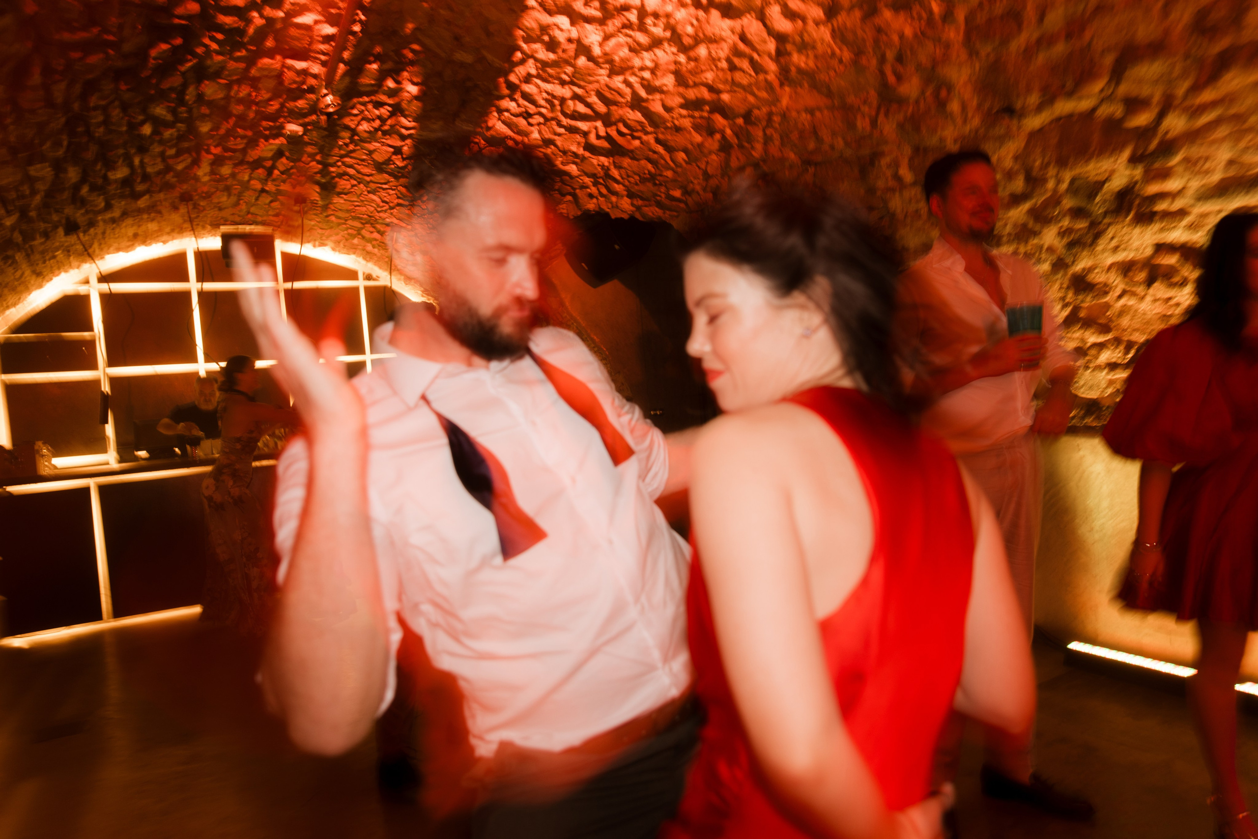 PJ & Yonna. Hotel Castell d’Emporda. Paola fotógrafo / videografo de bodas en Barcelona