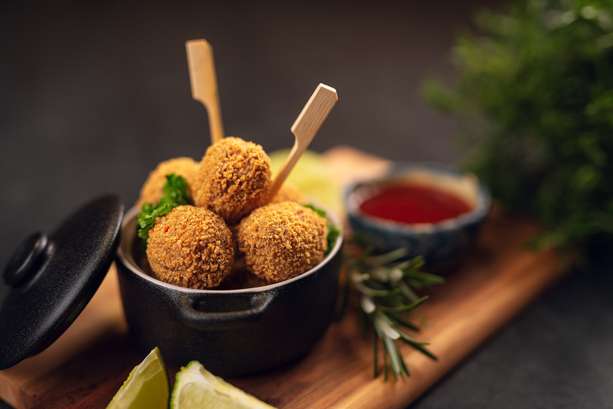 Amber Fish. Fotogrāfs Rīgā. Gīmenes, individuālās un dažādu produktu fotosesijas