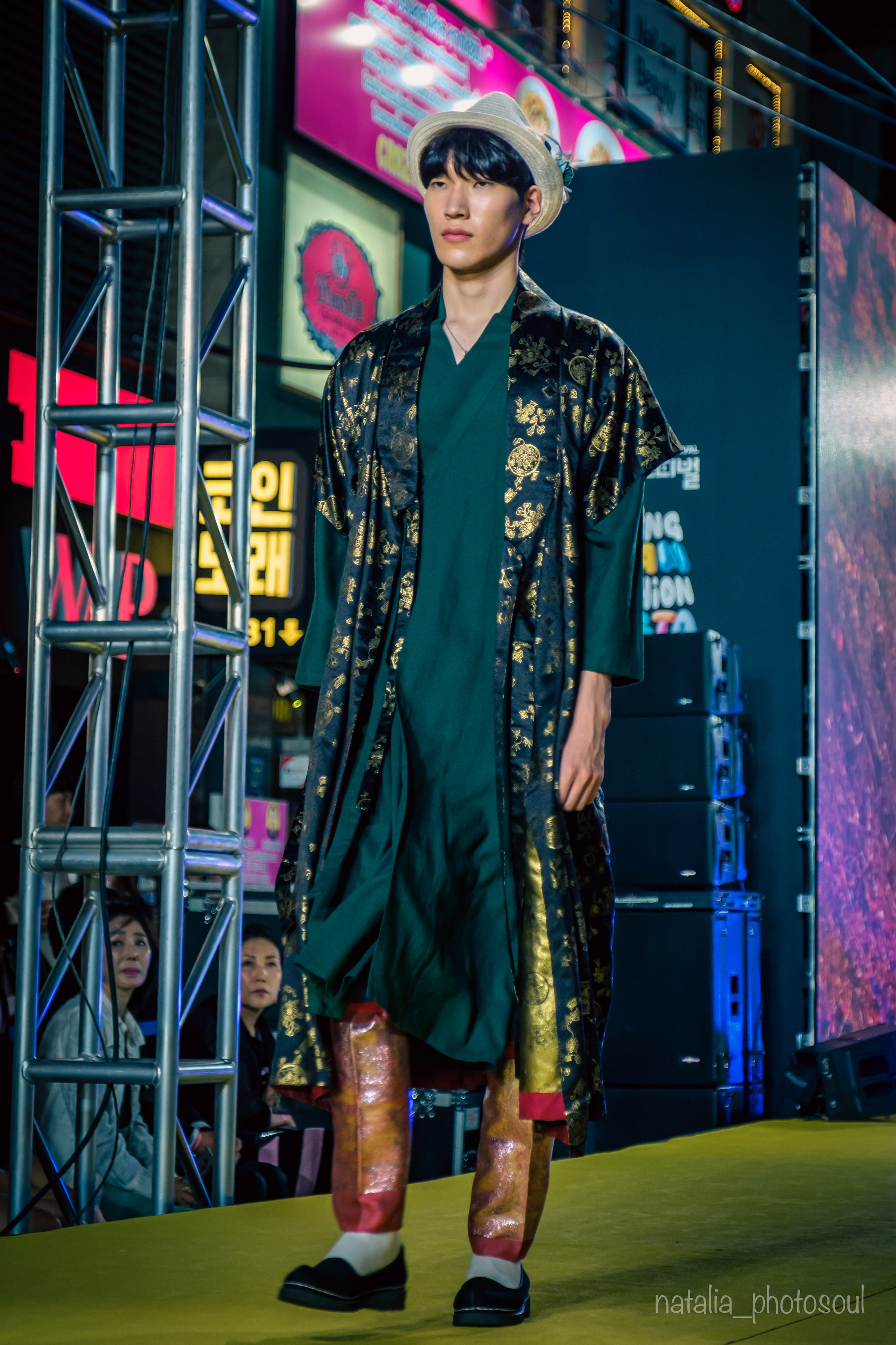 KOREAN TRADITIONAL COSTUME. Photographer in Seoul Dobrokvashina Natalya