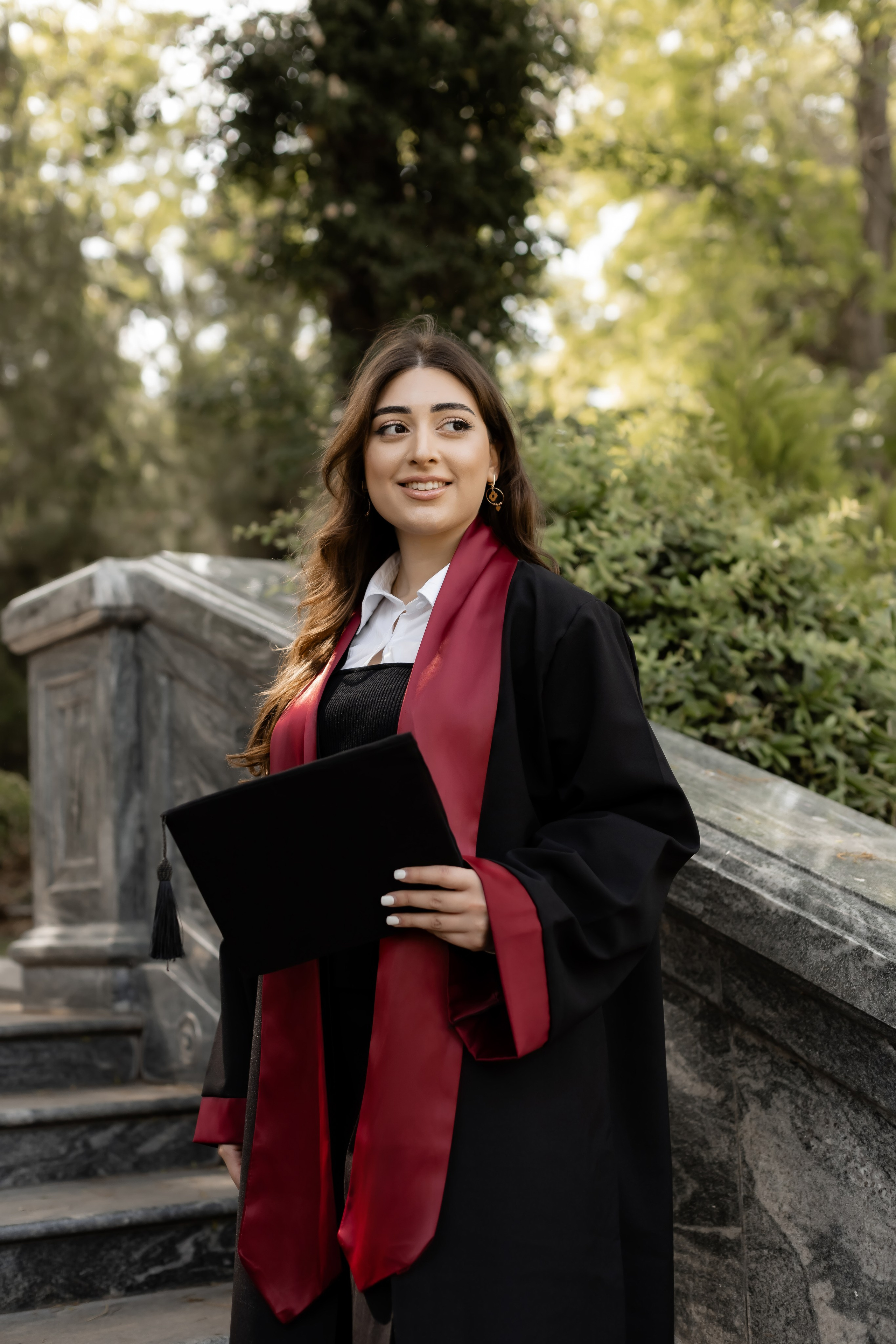 Premium mezun xalati, qara mezun geyimi, ag mezun libasi, qirmizi sarfli mezun paltari, mezun aksesuarlar, mezun papaqlari, mezun lentleri, mezun hediyyeleri, mezun fotosessiya geyimleri, mezun cekilisi ucun geyimler, mezun tedbirleri ucun aksesuarlar, mezun geyimlerinin icare ve satisi, premium mezun libaslari, mezun geyimleri online sifaris, mezun geyimleri Bakida, mezun geyimleri qiymetleri, mezun geyimleri modelleri, Mezun cekilisi, mezun fotosessiyasi, mezun cekilisi ucun geyimler, mezun mantiyasi cekilisi, mezun fotosessiya ideyalari, mezun gunu fotosessiya, mezun xatireleri, mezun papaqlari ile fotosessiya, mezun lentleri ile cekilis, ferdi mezun fotosessiyasi, qrup mezun cekilisi, mezun fotosessiya mekani, mezun ucun ideal cekilis fonlari, mezun fotosessiya aksesuarlari, mezun albomu sekilleri, mezun cekilisi poza ideyalari, universitet mezun fotosessiyasi, kollektiv mezun fotosessiyasi, mezun xalatlari ile cekilis, mezun mantiyasi fotosessiyasi, mezun geyimleri ile professional cekilis, mezun tebrik fotosessiyasi, en yeni mezun cekilis trendləri, mezun fotosessiya xidmetleri, premium mezun cekilisi, mezun cekilisi ucun dekorlar, mezun fotosessiyasi aksesuarlar, mezun gunu en gozel fotolar, mezun cekilisi fotostudiya, bakida mezun fotosessiyasi, xaricde mezun cekilisi, mezun gunune ozel cekilis,Məzun mantiyaları, eksklüziv məzun geyimləri, ağ və qara məzun libasları, məzun üçün xüsusi şarf modelləri, məzun papağı və aksesuarları, fərdi dizayn məzun geyimləri, məzun tədbiri üçün ən yaxşı seçimlər, məzun fotosessiyası üçün ideal libaslar, məzun mərasimi geyimləri, keyfiyyətli məzun mantiyası, rahat və şık məzun geyimləri, məzun üçün lent və tac modelləri, məzun simvolik medalları, icarəyə verilən məzun libasları, məzun geyimlərinin sərfəli qiymətləri, onlayn məzun geyimi sifarişi, məzun paltarı mağazası, dəbli məzun geyimləri, premium məzun mantiyalarının satışı, universitet məzunları üçün mantiyalar, kollektiv məzun geyimləri, məktəb məzunları üçün geyimlər, diplom mərasimi üçün geyimlər, fərqli rəngdə məzun libasları, ən yeni məzun geyimləri, rahat və premium məzun geyimi seçimləri, Bakıda məzun geyimi mağazası, məzun üçün ən yaxşı libaslar