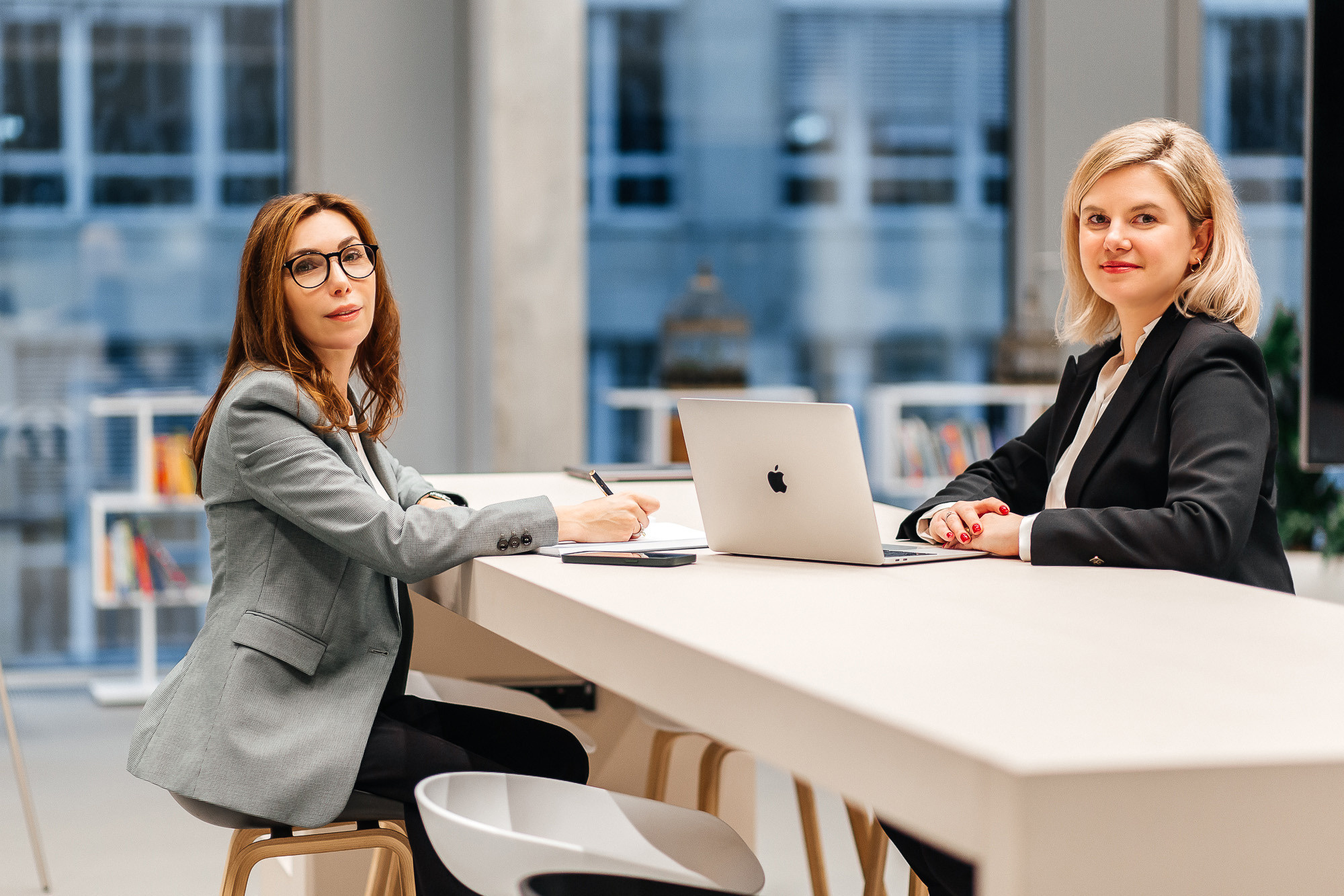 Businessportraits für Finanzberater/in. Hochzeitsfotografie in Berlin Nataliia Schütze