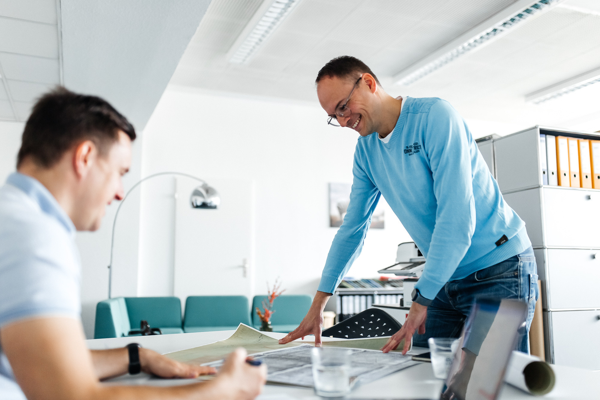 Unternehmensfotografie für Verwaltungsbüro. Hochzeitsfotografie in Berlin Nataliia Schütze