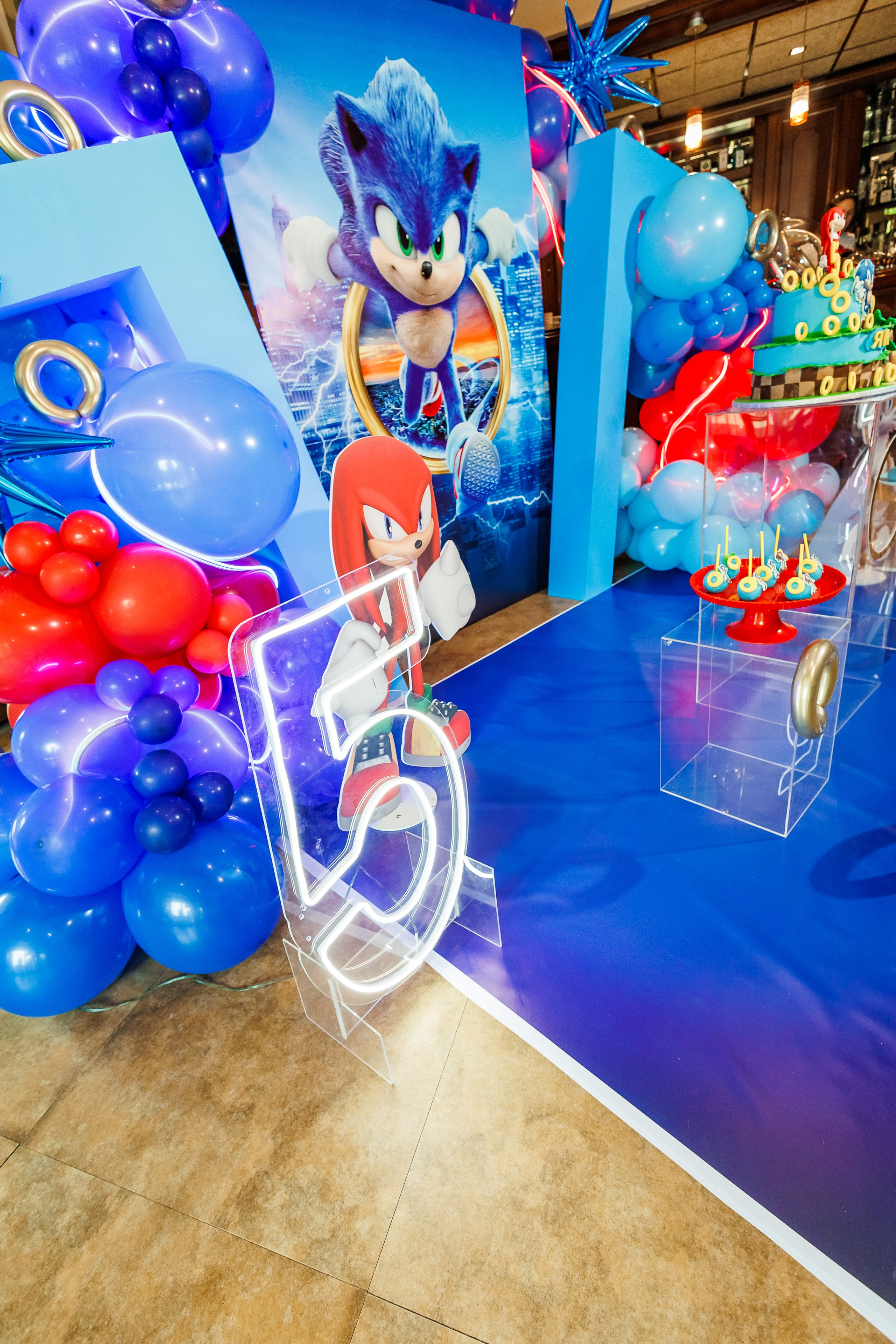 Честит Рожден Ден. Фотограф Ирина Йотова