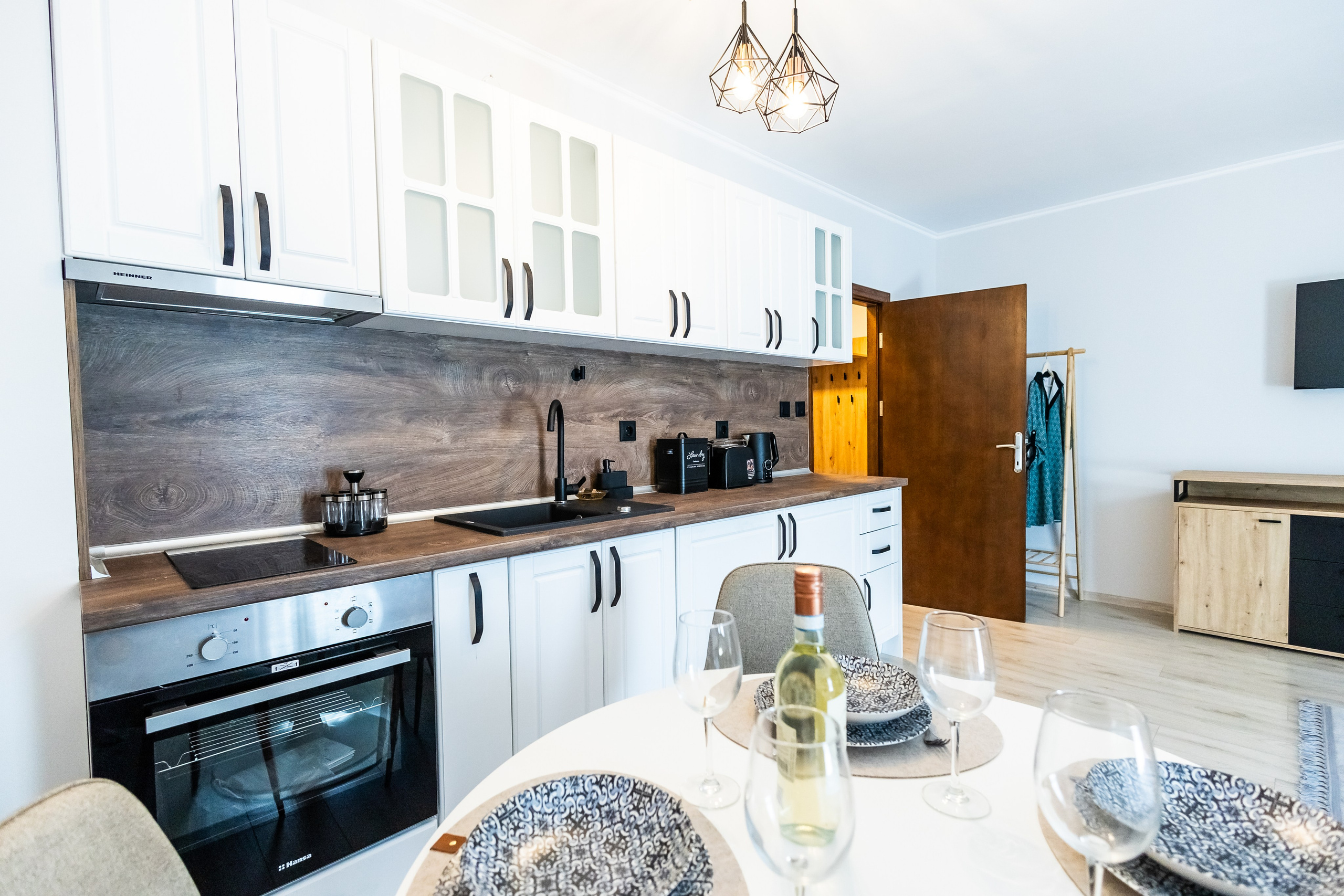 Хотел. Фотограф Ирина Йотова