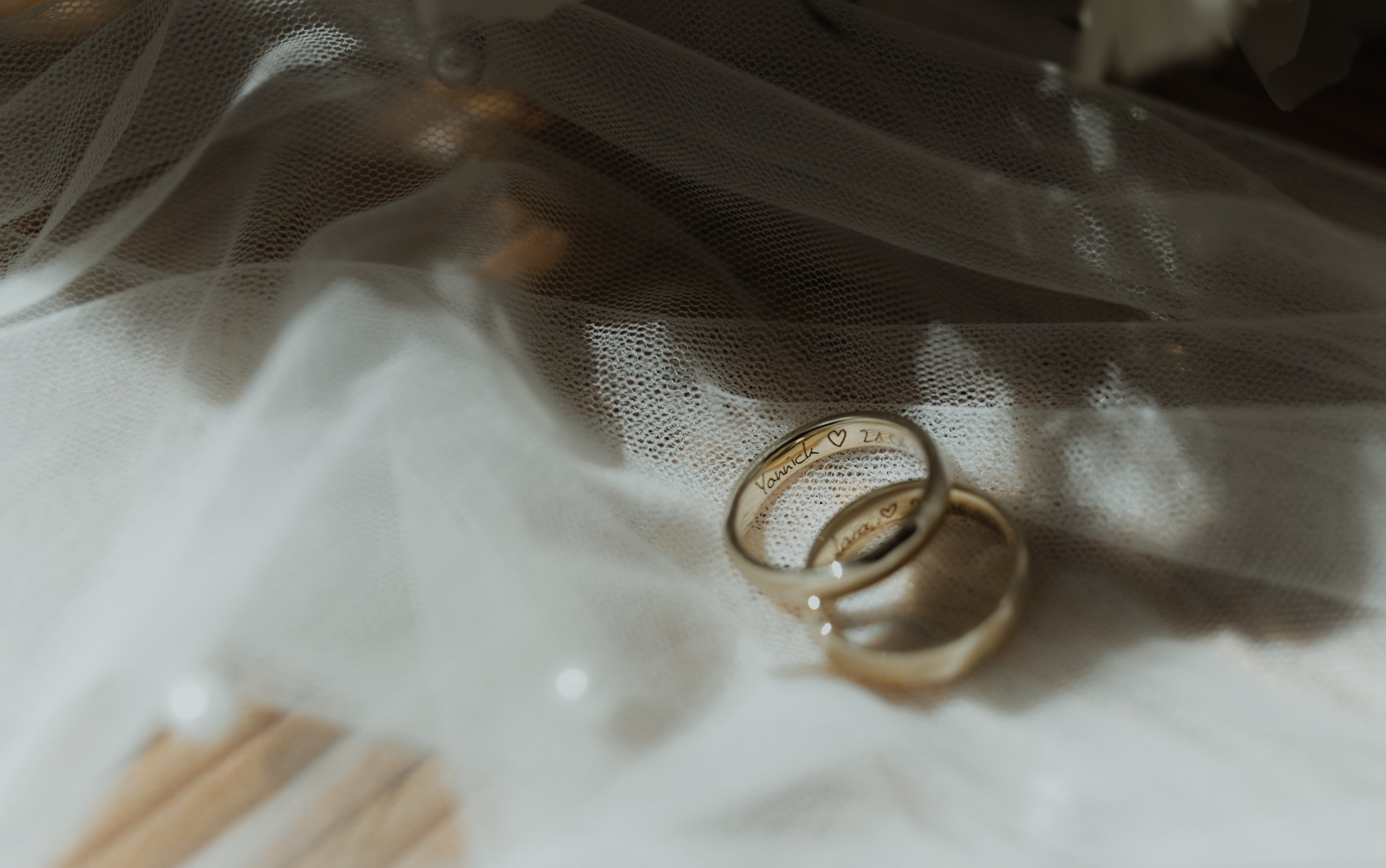 Hochzeitsreportagen & echte Liebesgeschichten | Blog von Anna Saribekyan. Hochzeitsfotograf Würzburg | Anna Saribekyan