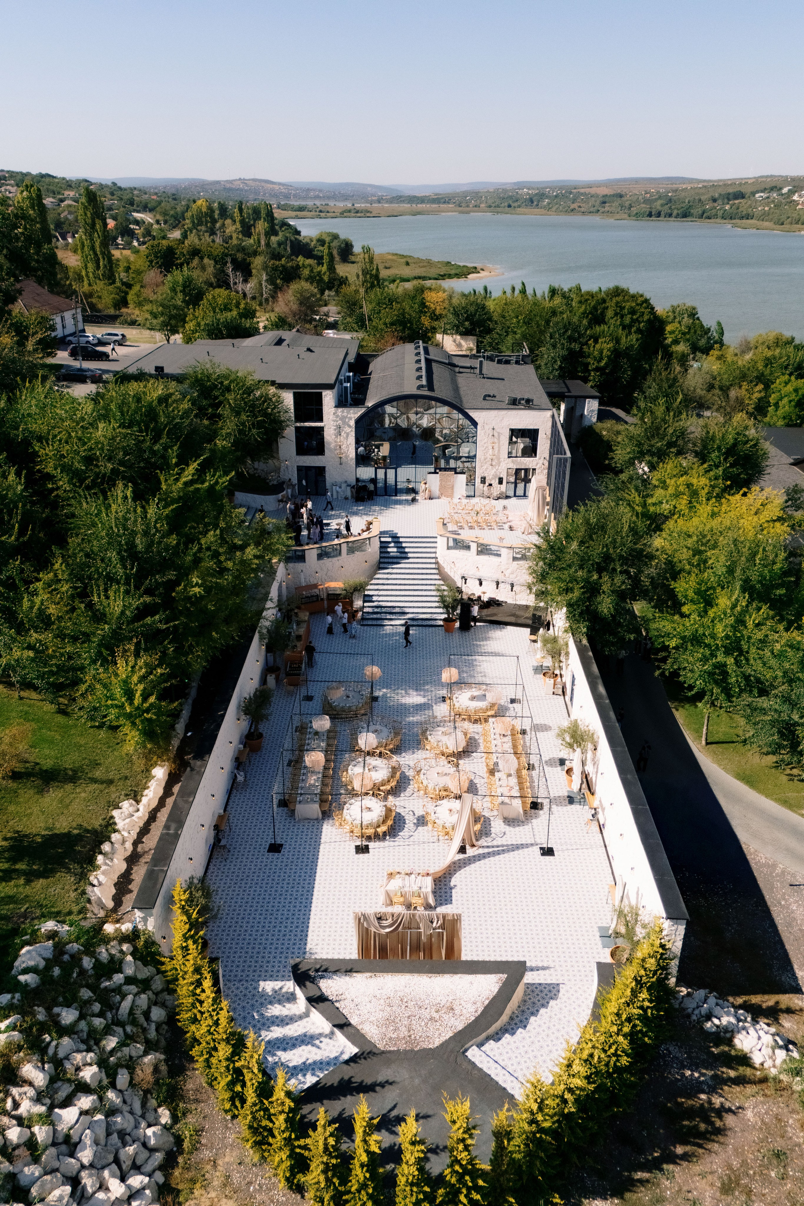 Dragoste povestită de noi. Servicii Foto Video în Chișinău și Europa ID-Brothers