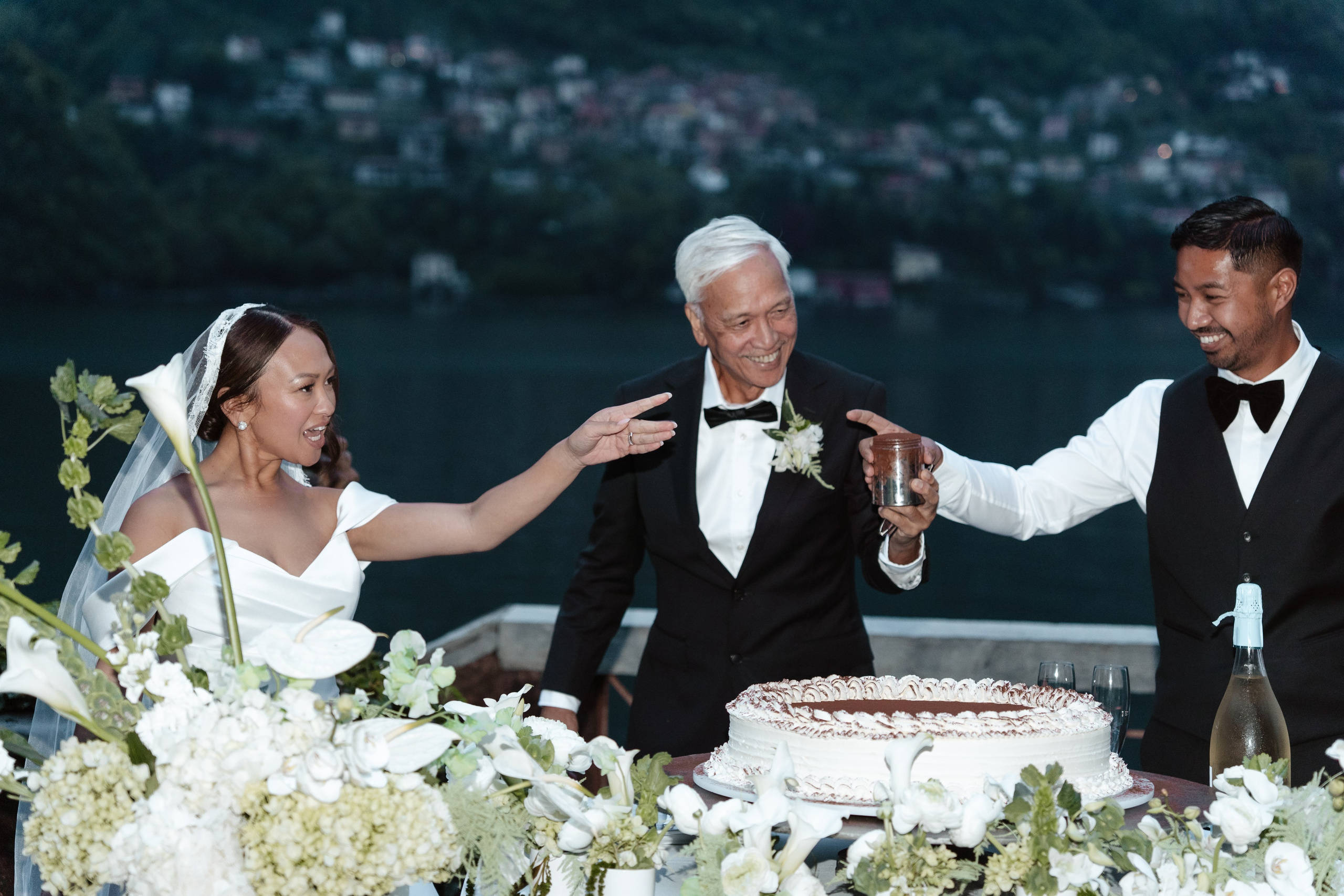 BEATRICE AND RAFAELE_LAKE COMO_Villa Regina Teodolinda. PHOTOGRAPHER IN ITALY